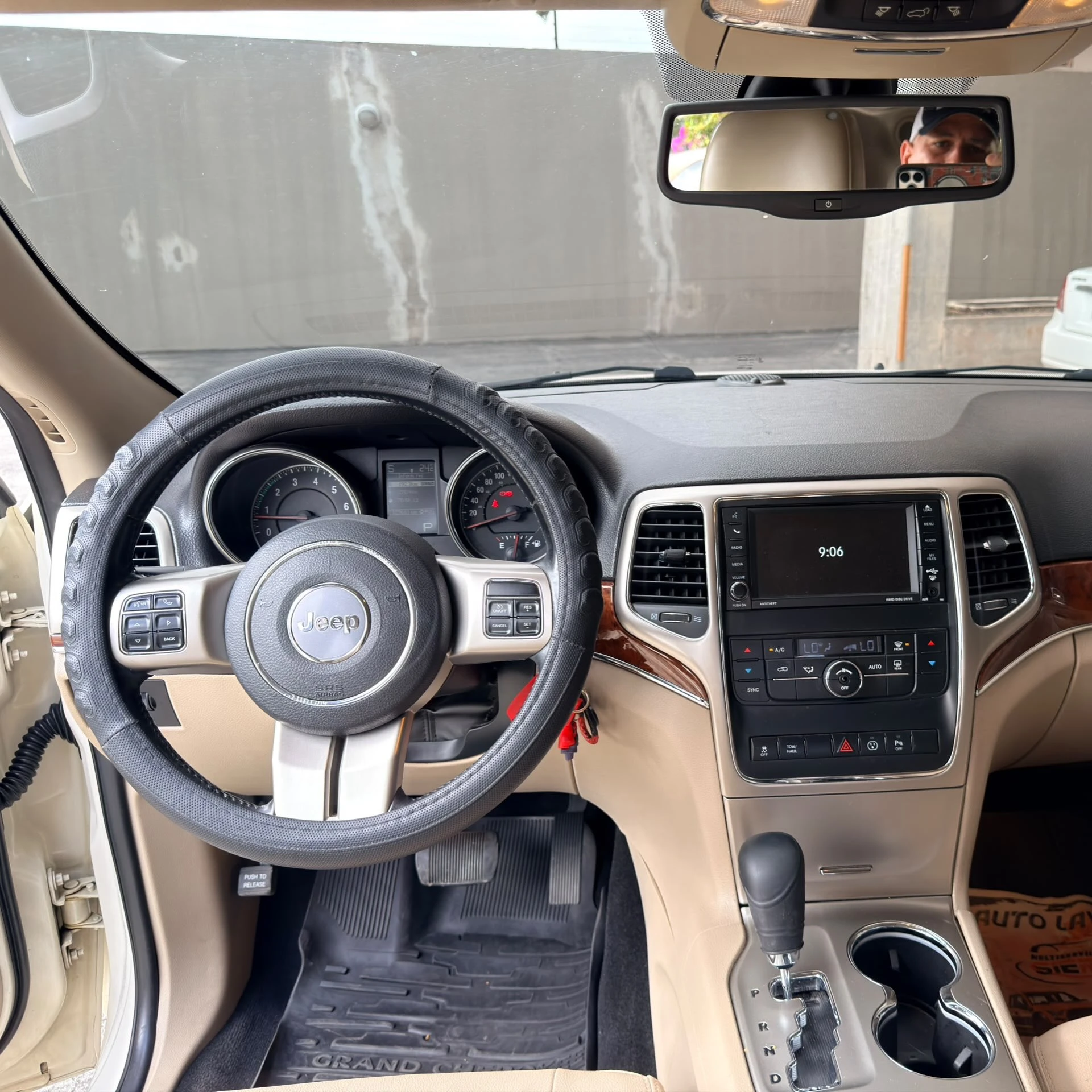 2013 Jeep Grand Cherokee Limited — foto 8