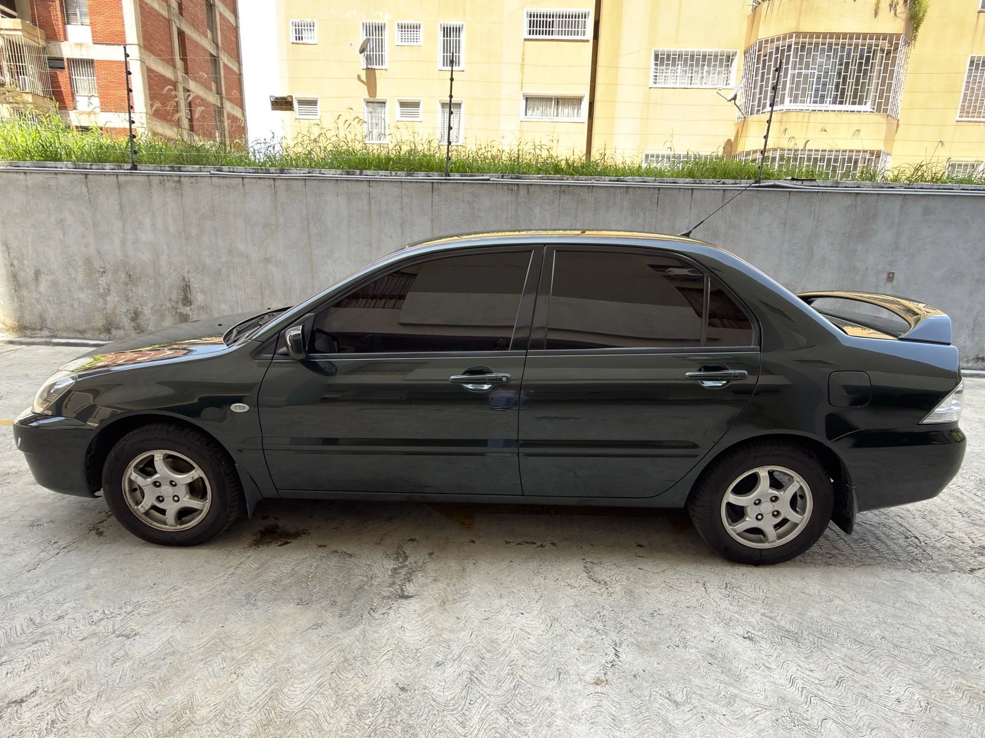 2013 Mitsubishi Lancer GLX 1.6