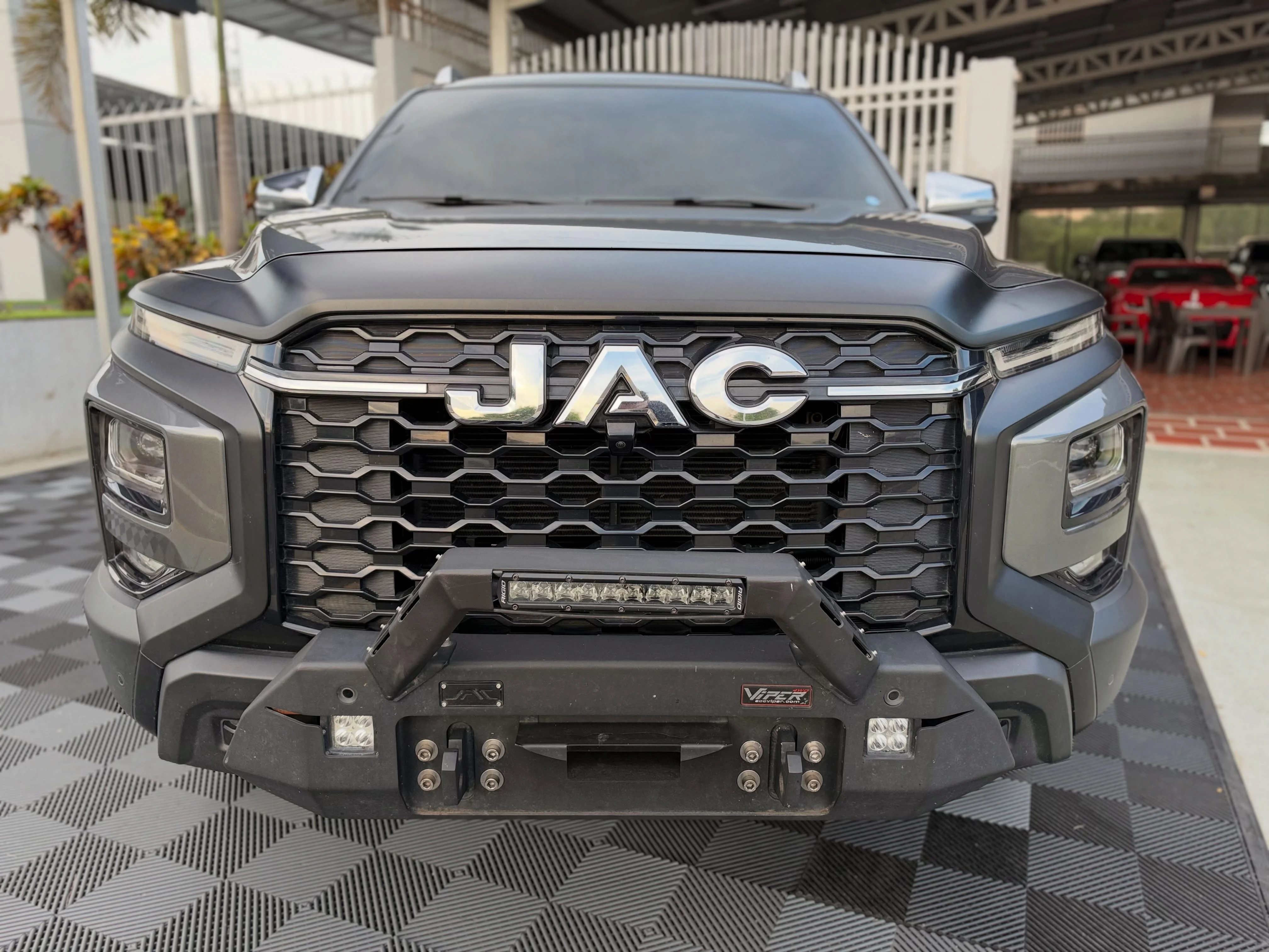 2025 JAC T9