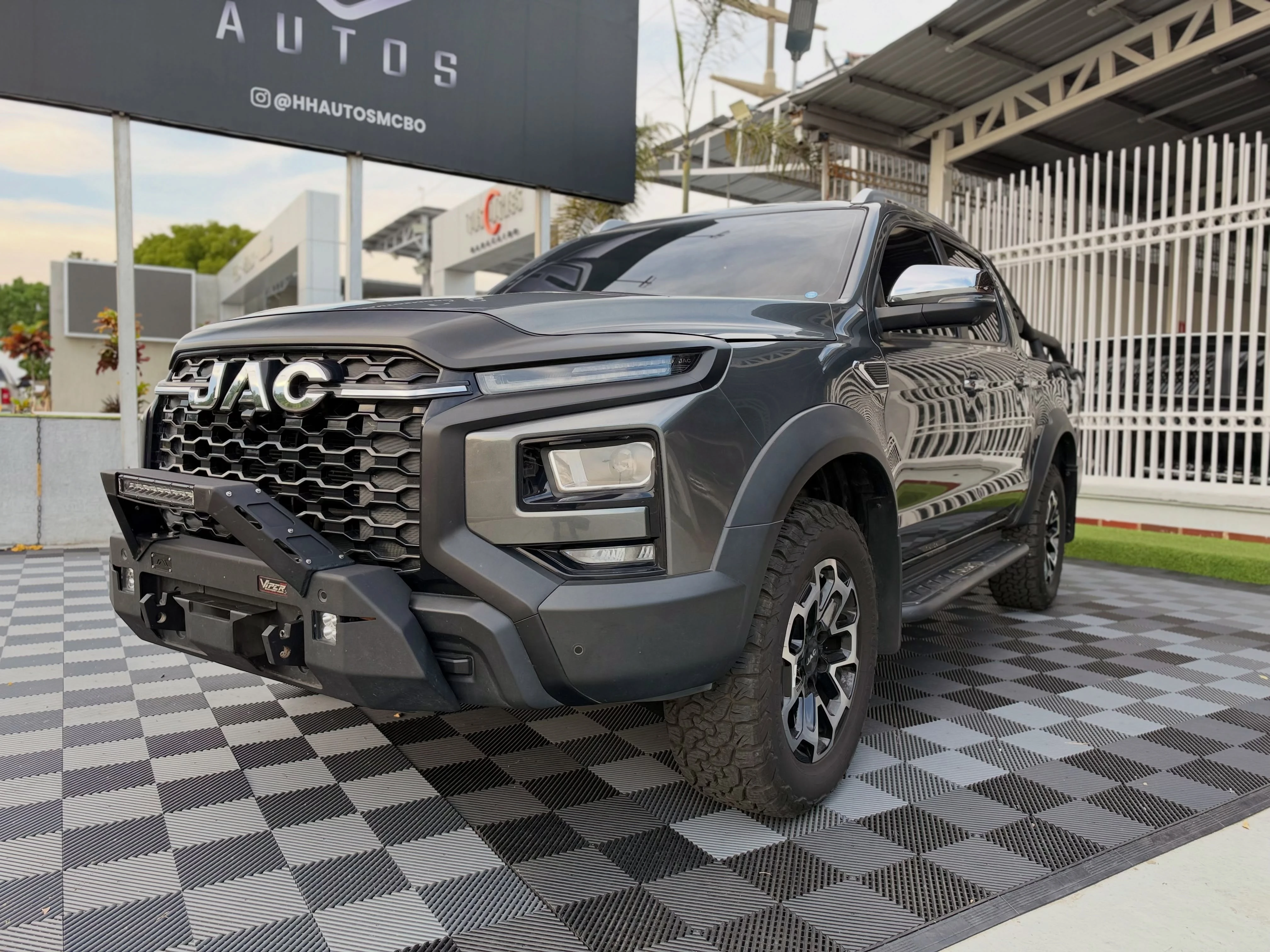2025 JAC T9 — foto 2