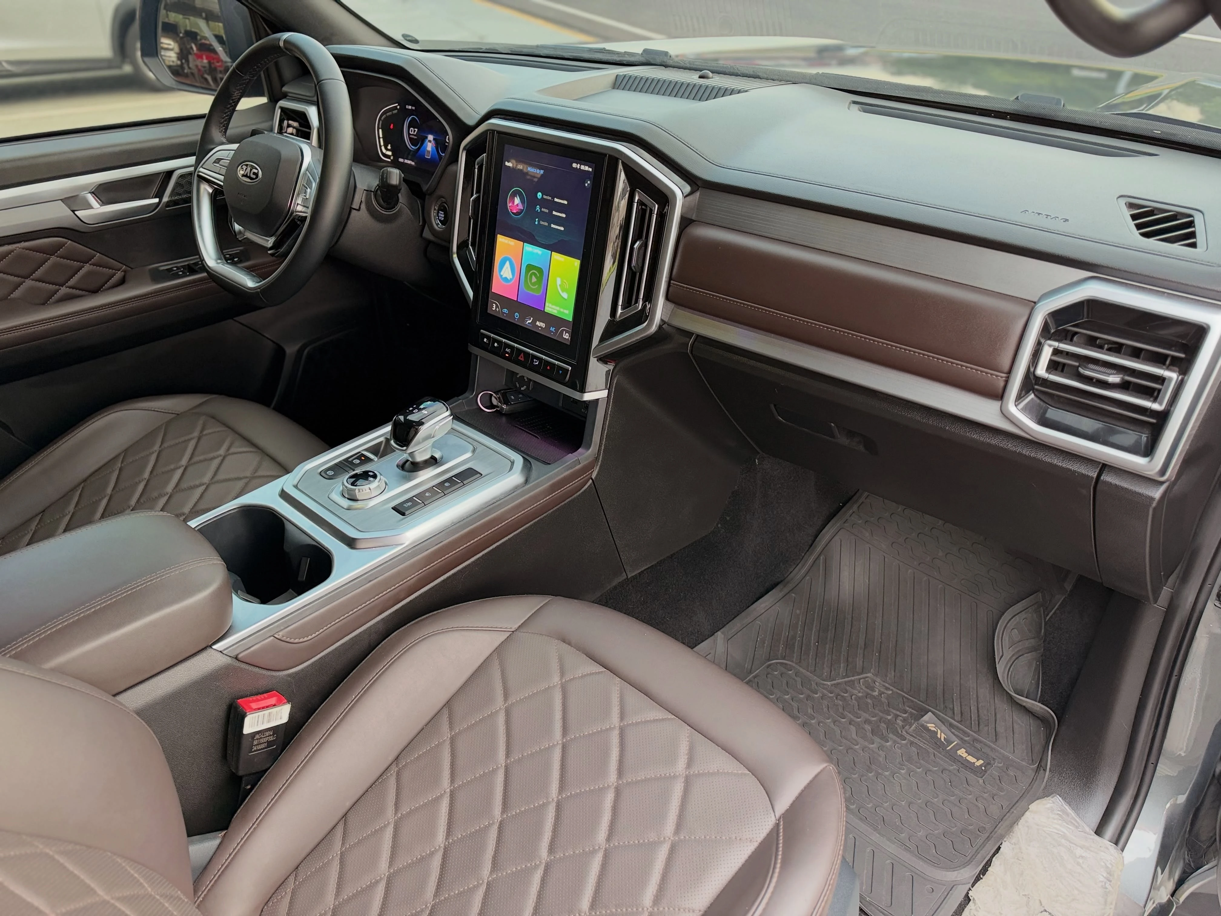 2025 JAC T9 — foto 7