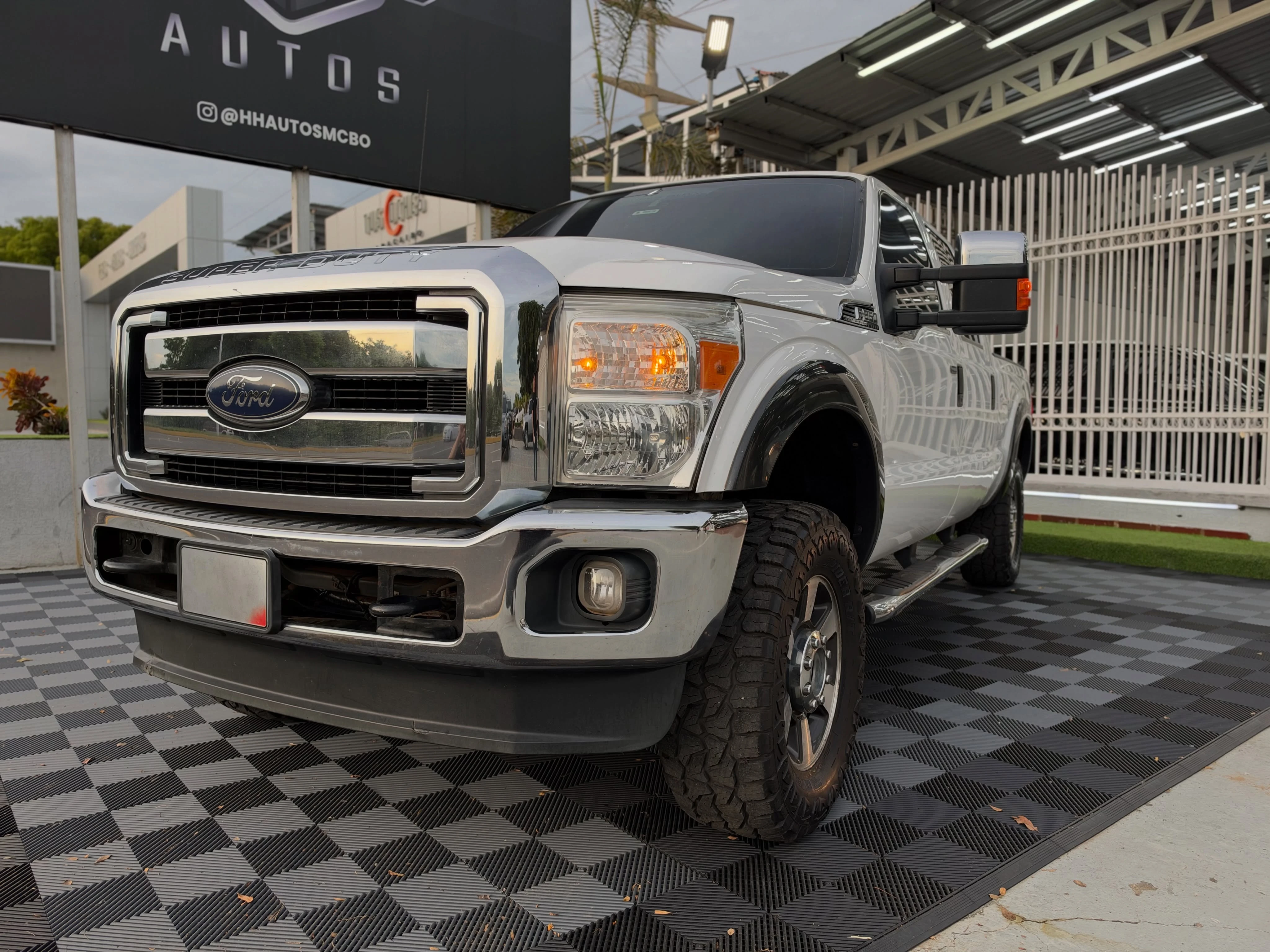 2015 Ford F-250 — foto 2