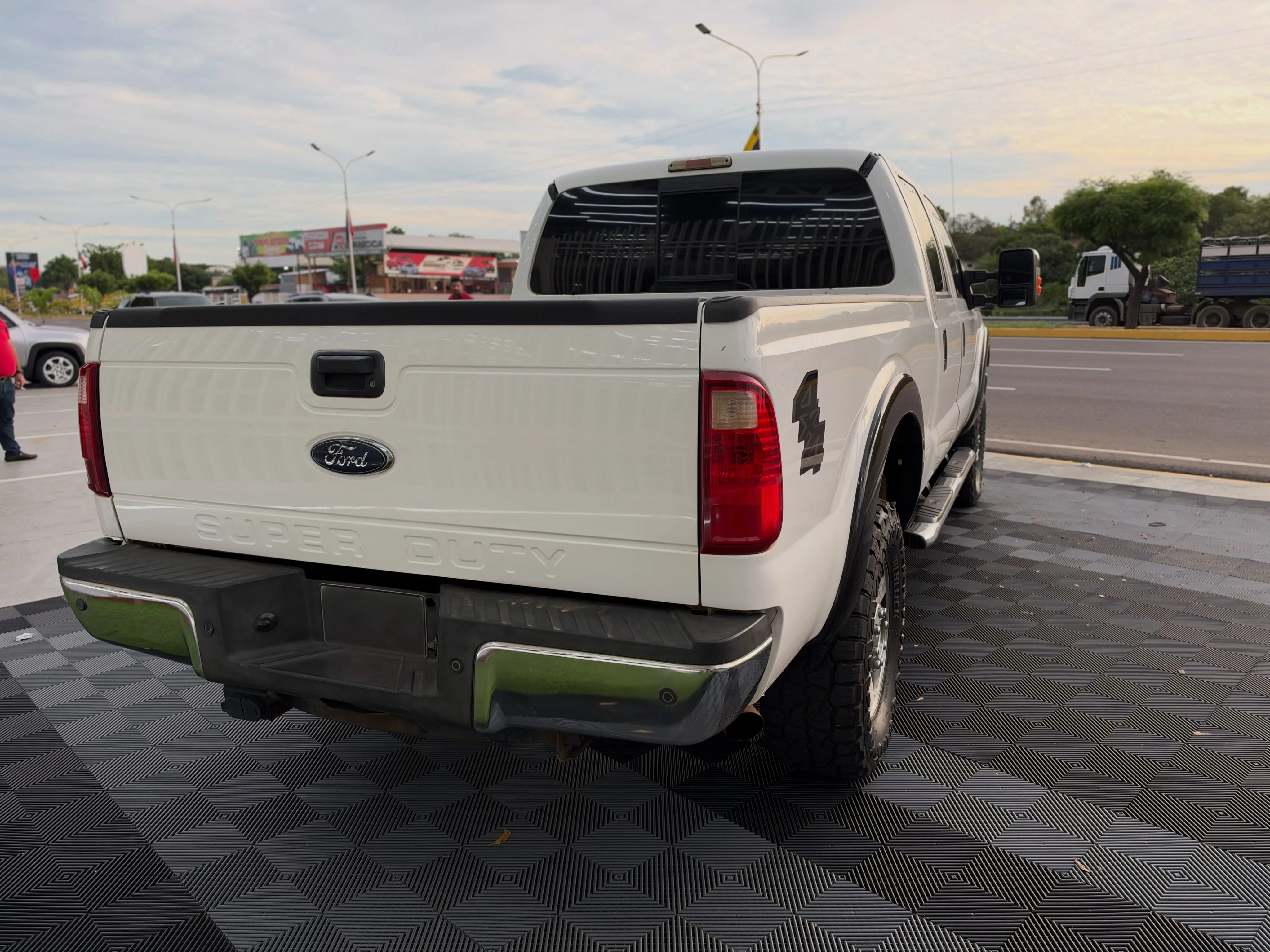2015 Ford F-250 — foto 4