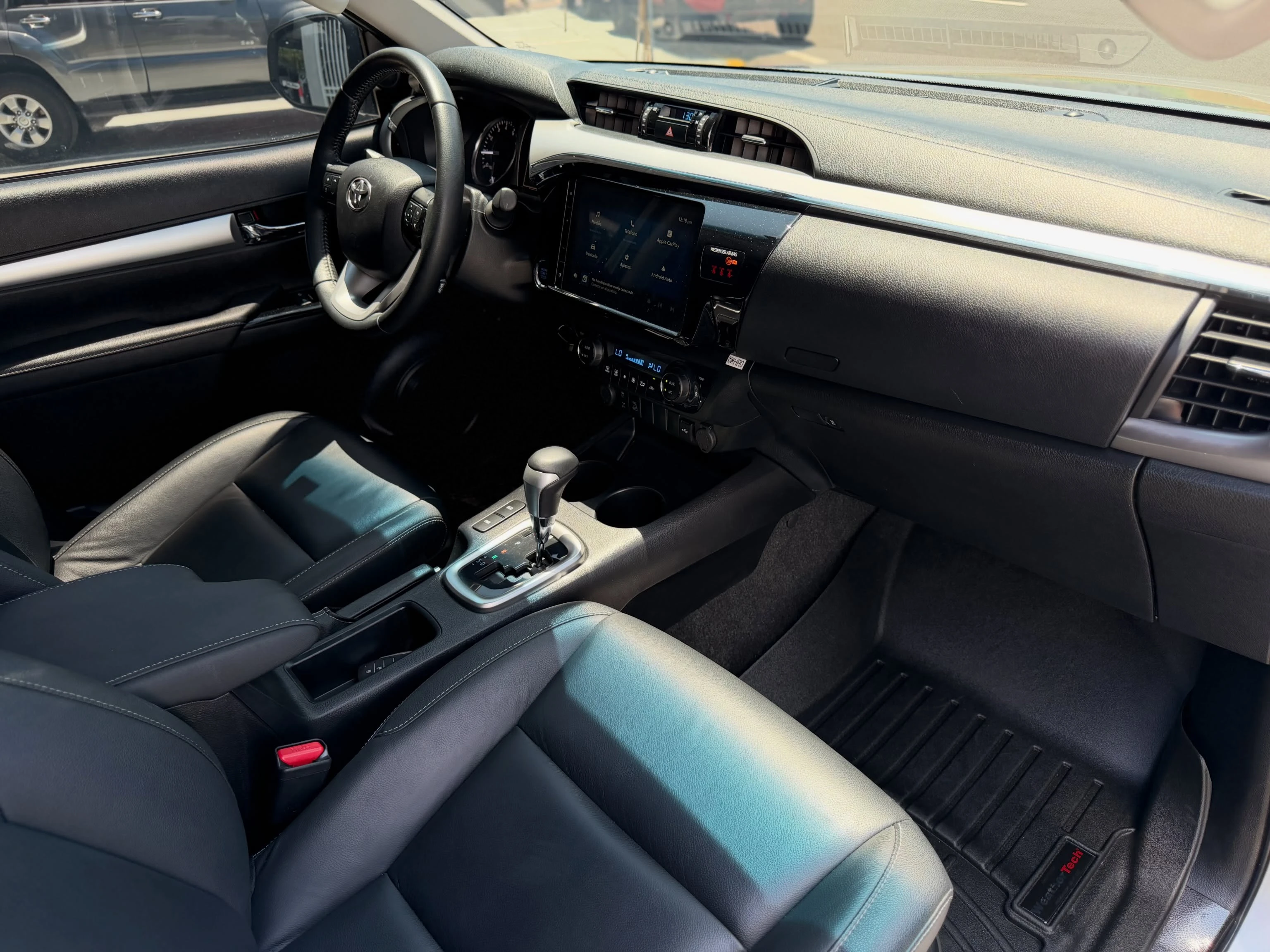 2024 Toyota Hilux V6 — foto 8