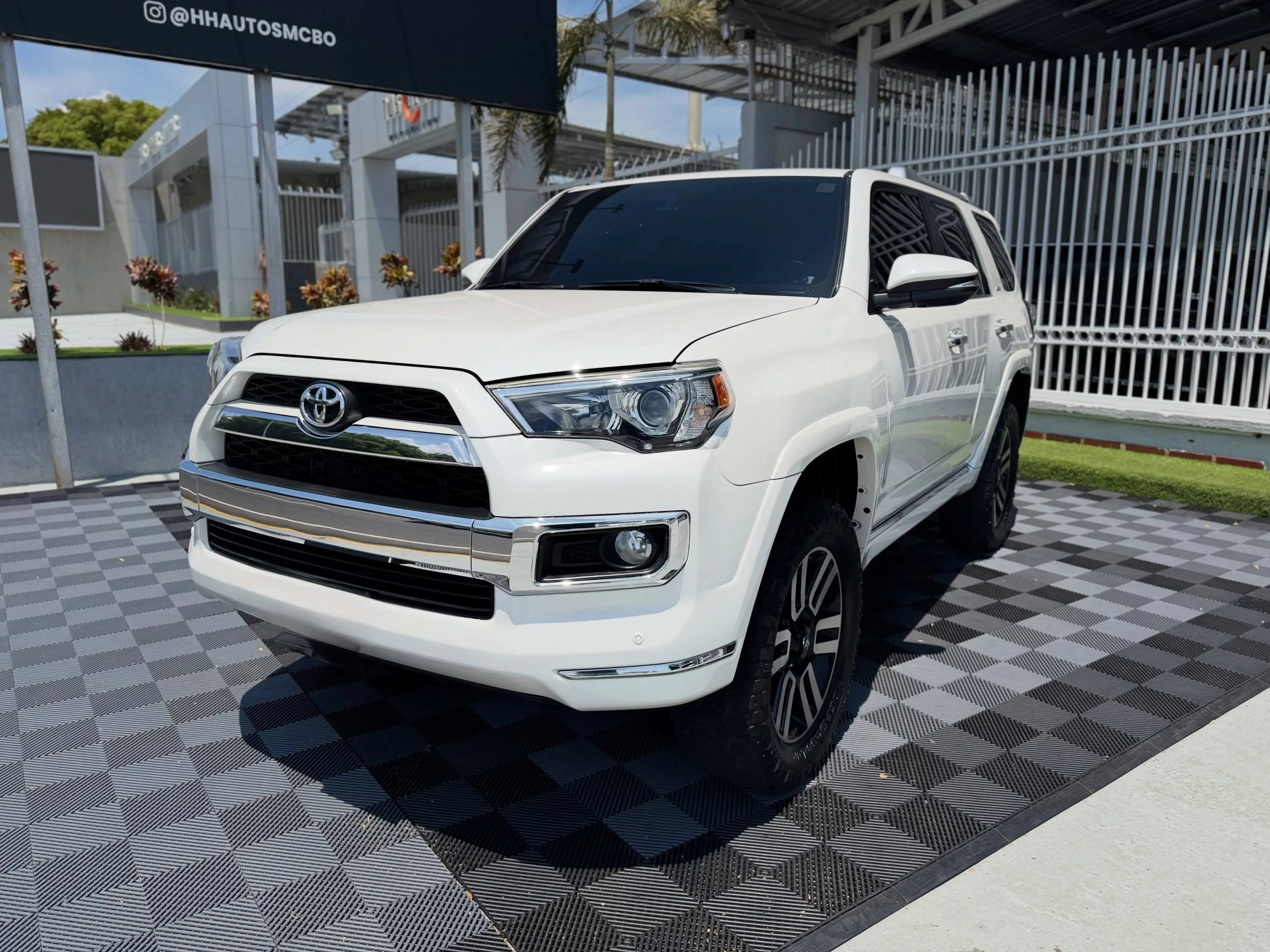 2015 Toyota 4Runner Limited — foto 2