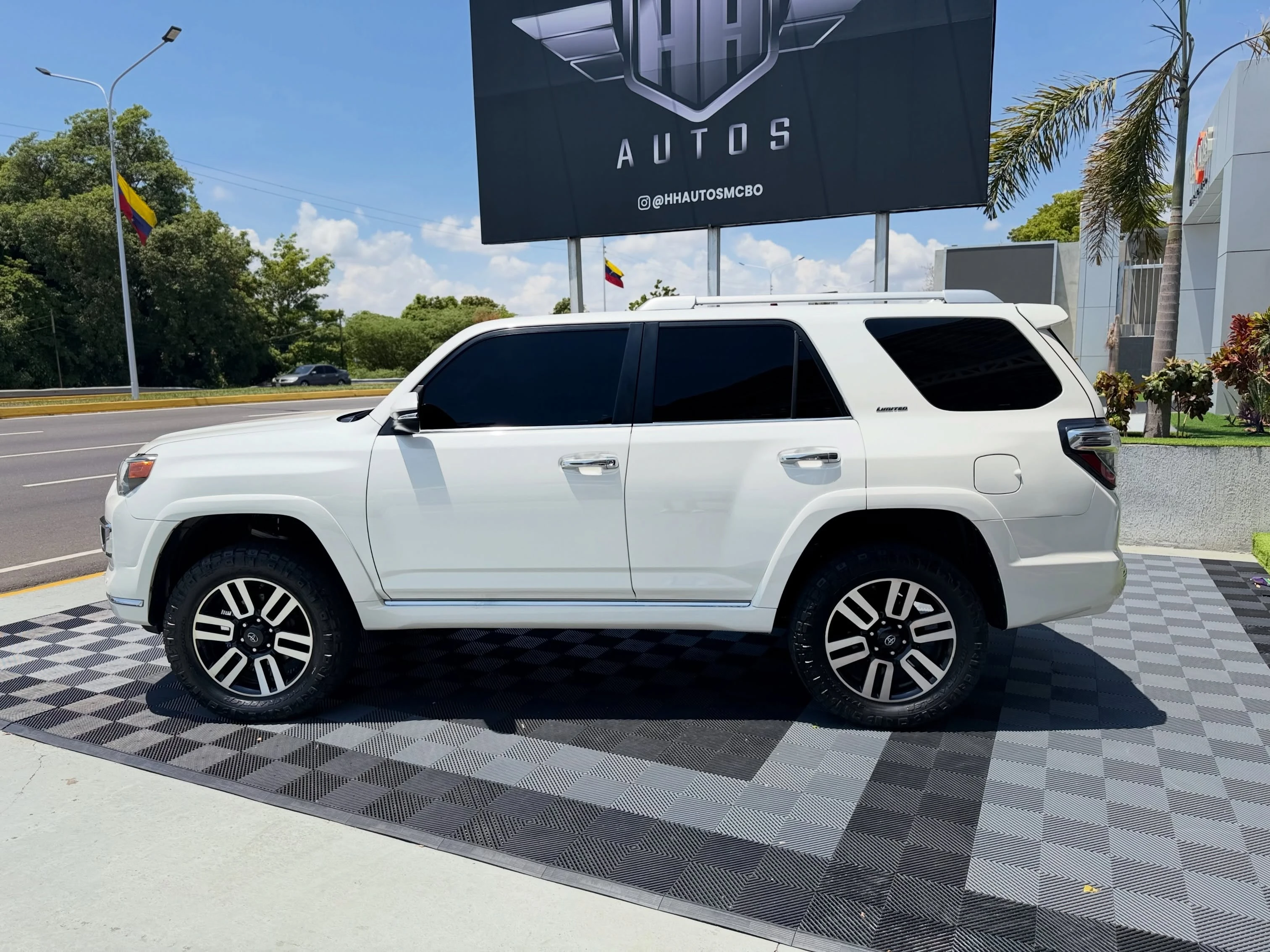 2015 Toyota 4Runner Limited — foto 3