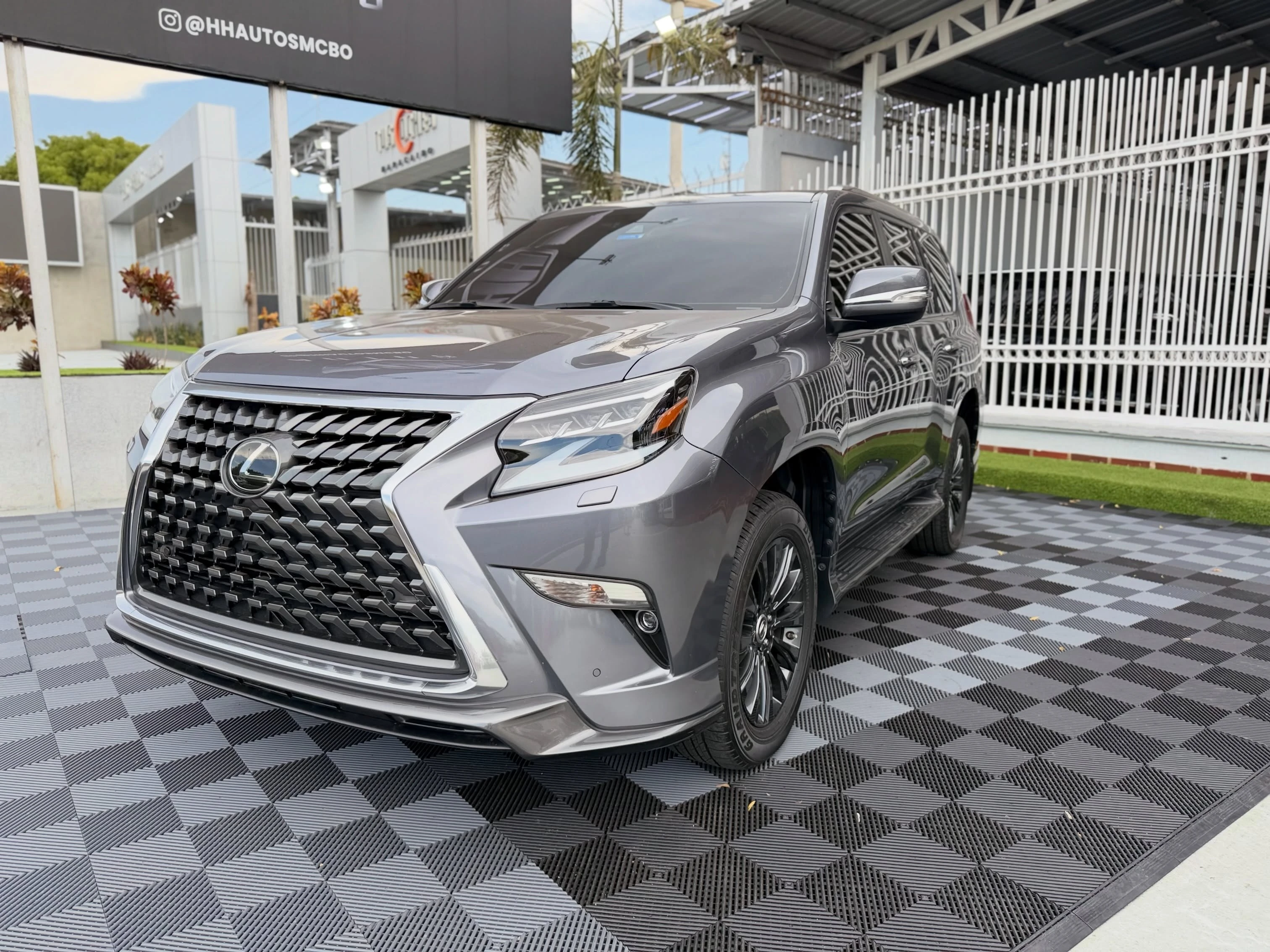 2020 Lexus GX 460 — foto 2