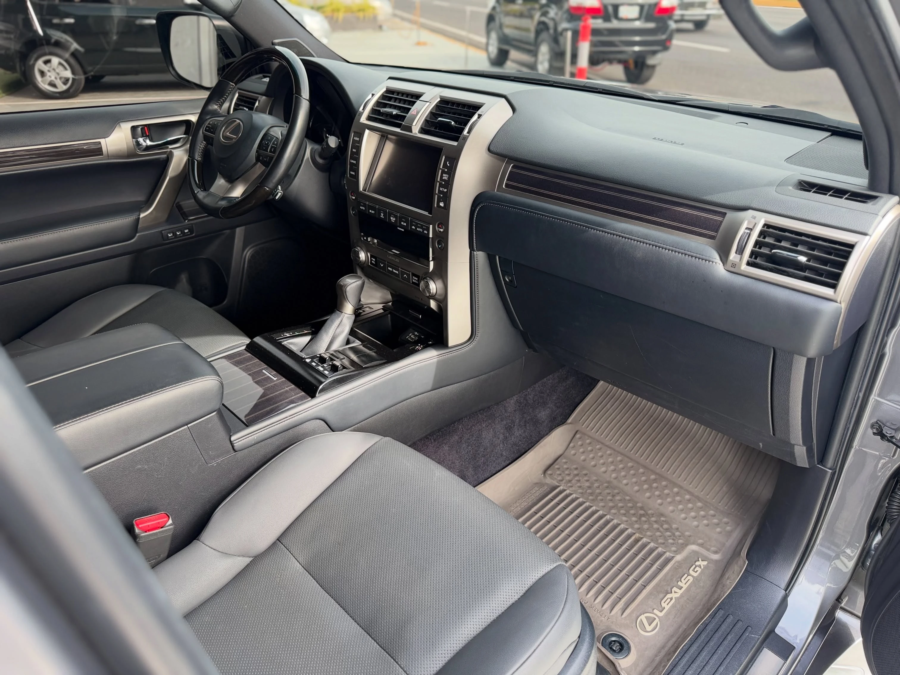 2020 Lexus GX 460 — foto 8