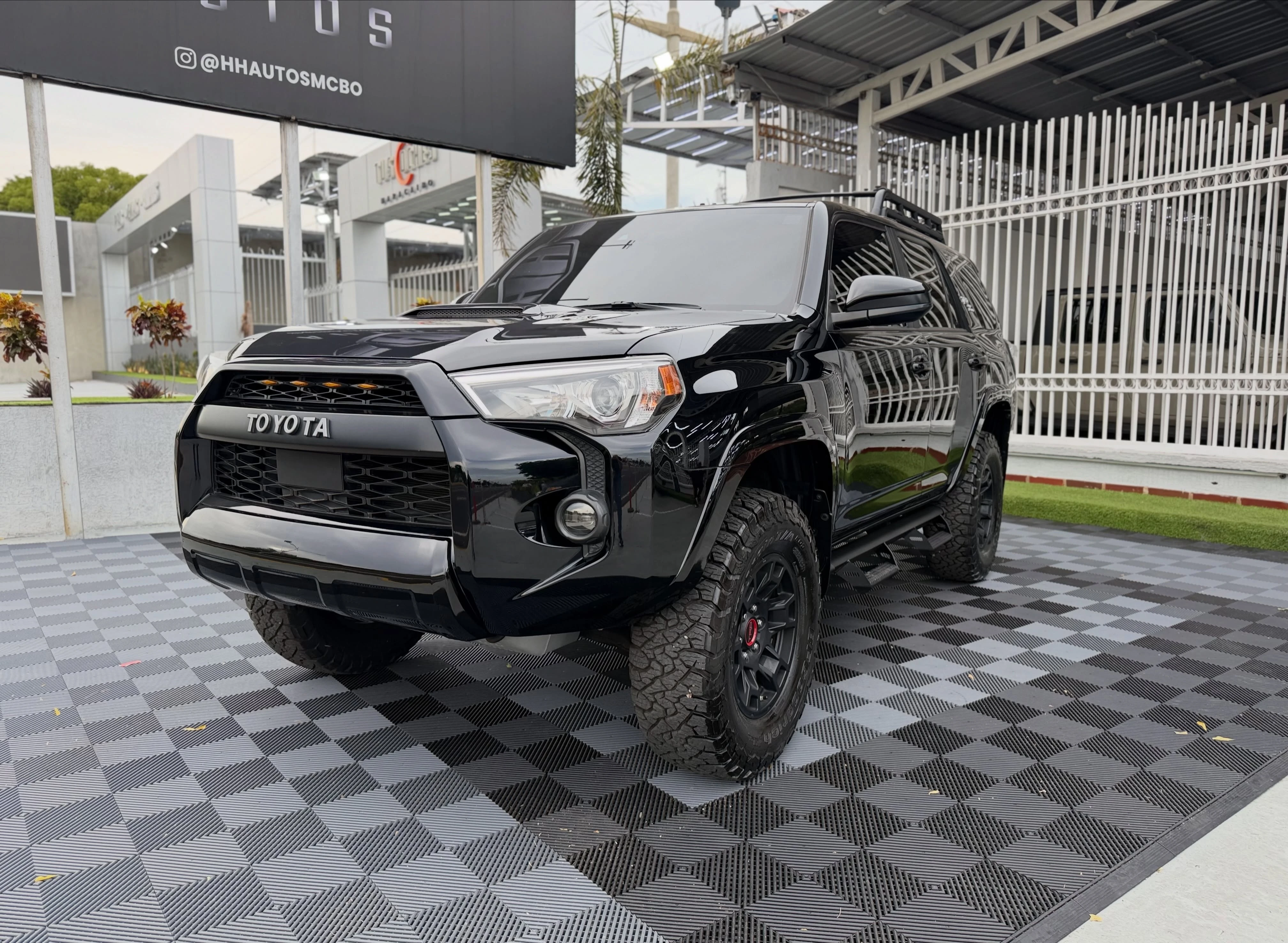 2021 Toyota 4Runner Trd off road — foto 2