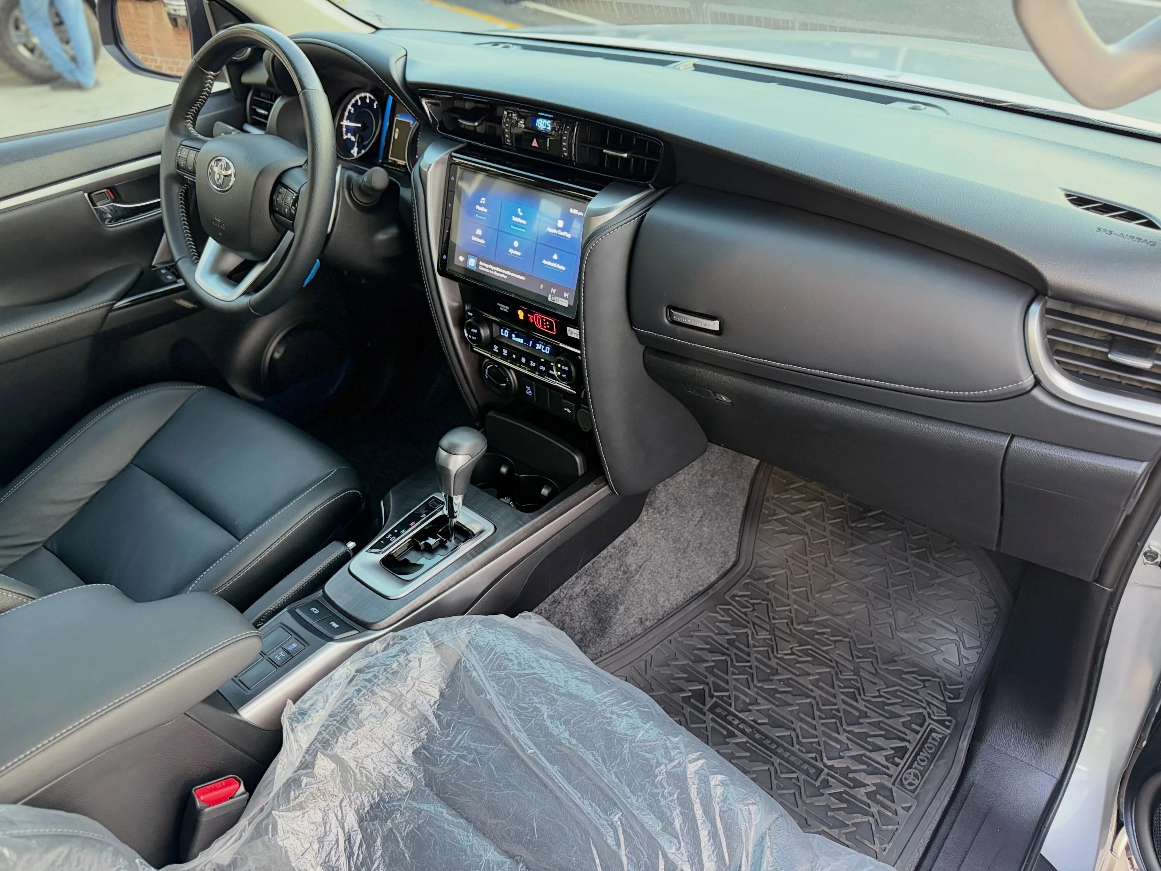 2026 Toyota Fortuner — foto 8