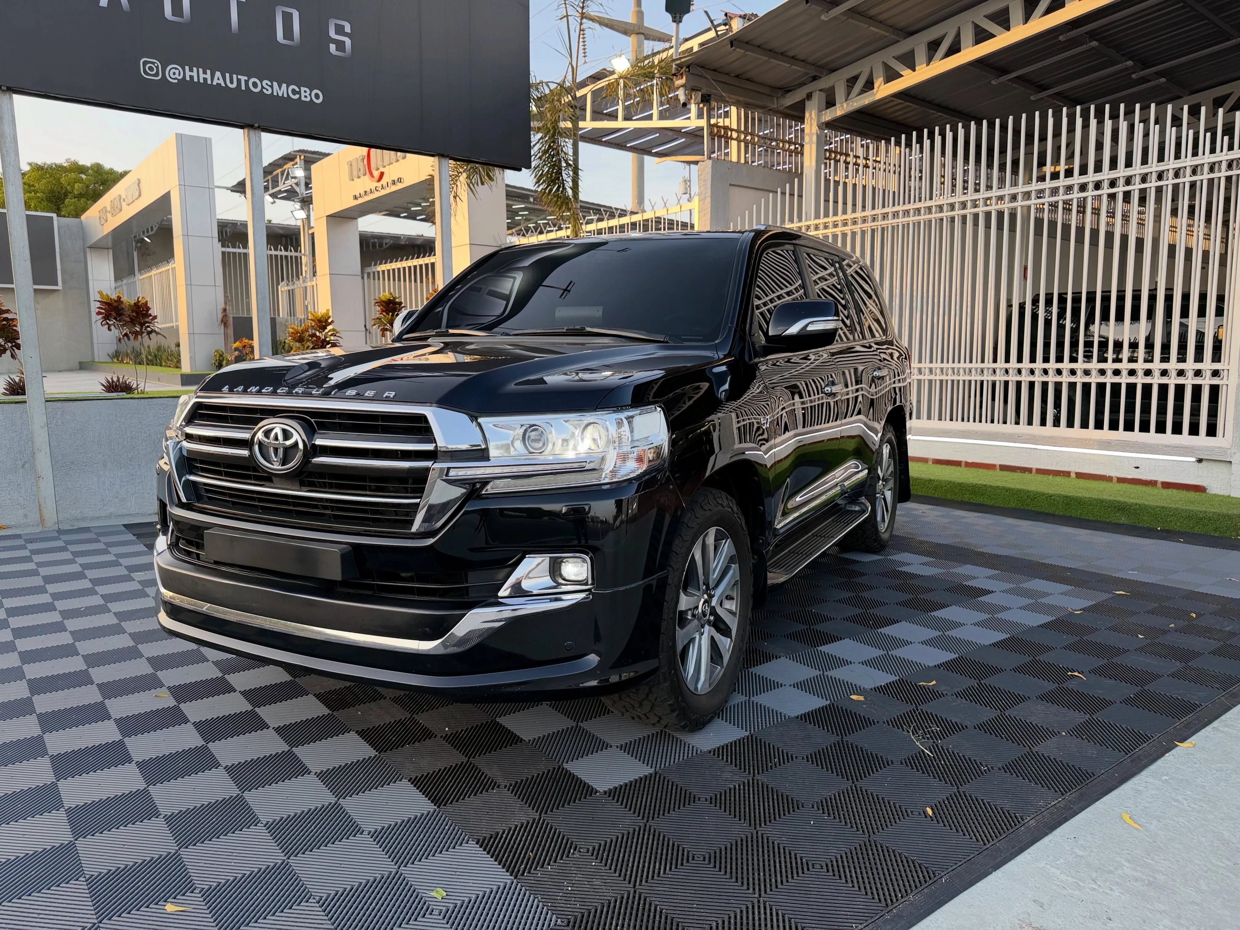 2019 Toyota Land Cruiser 200 VXR — foto 2