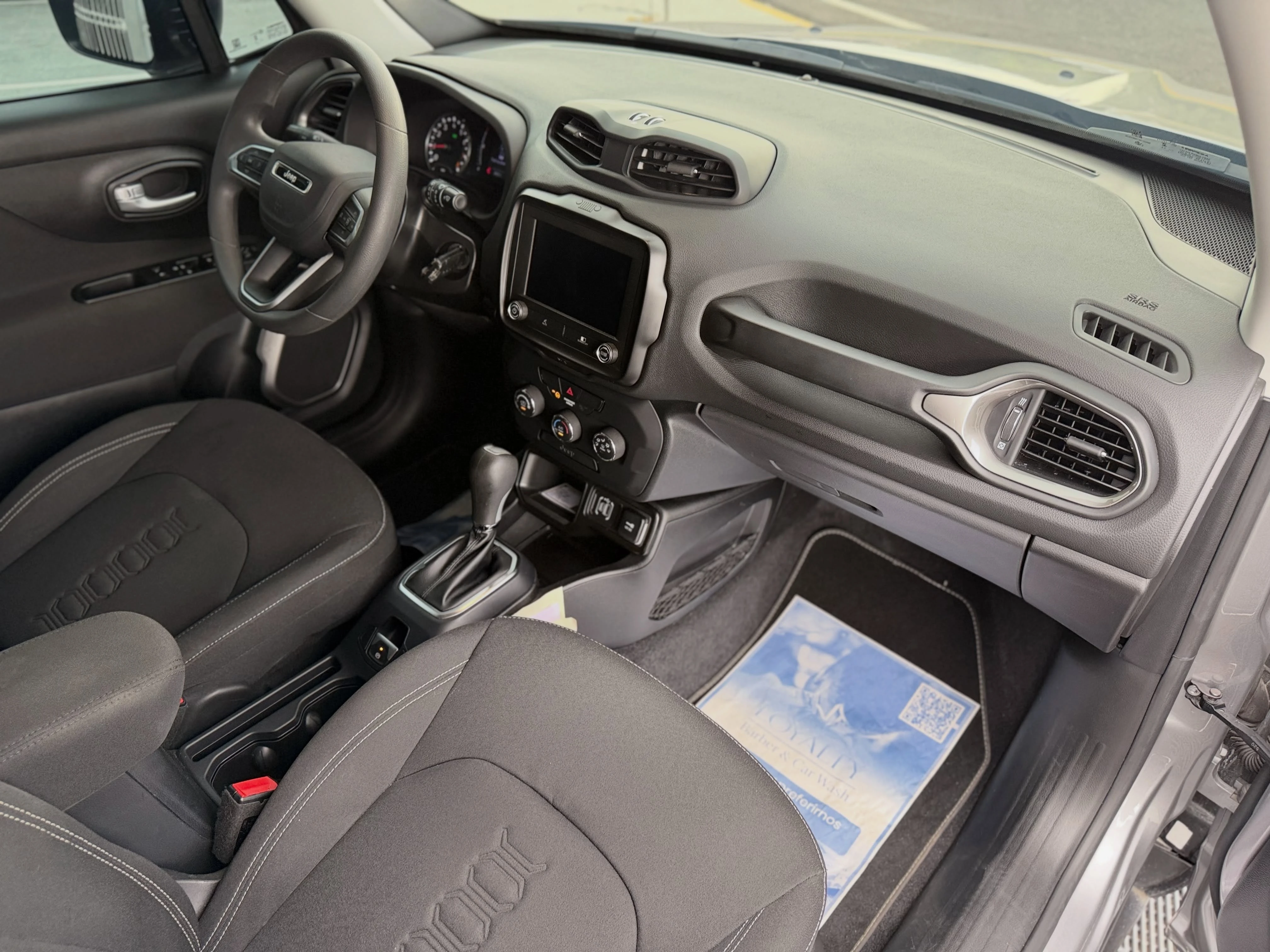 2023 Jeep Renegade — foto 8
