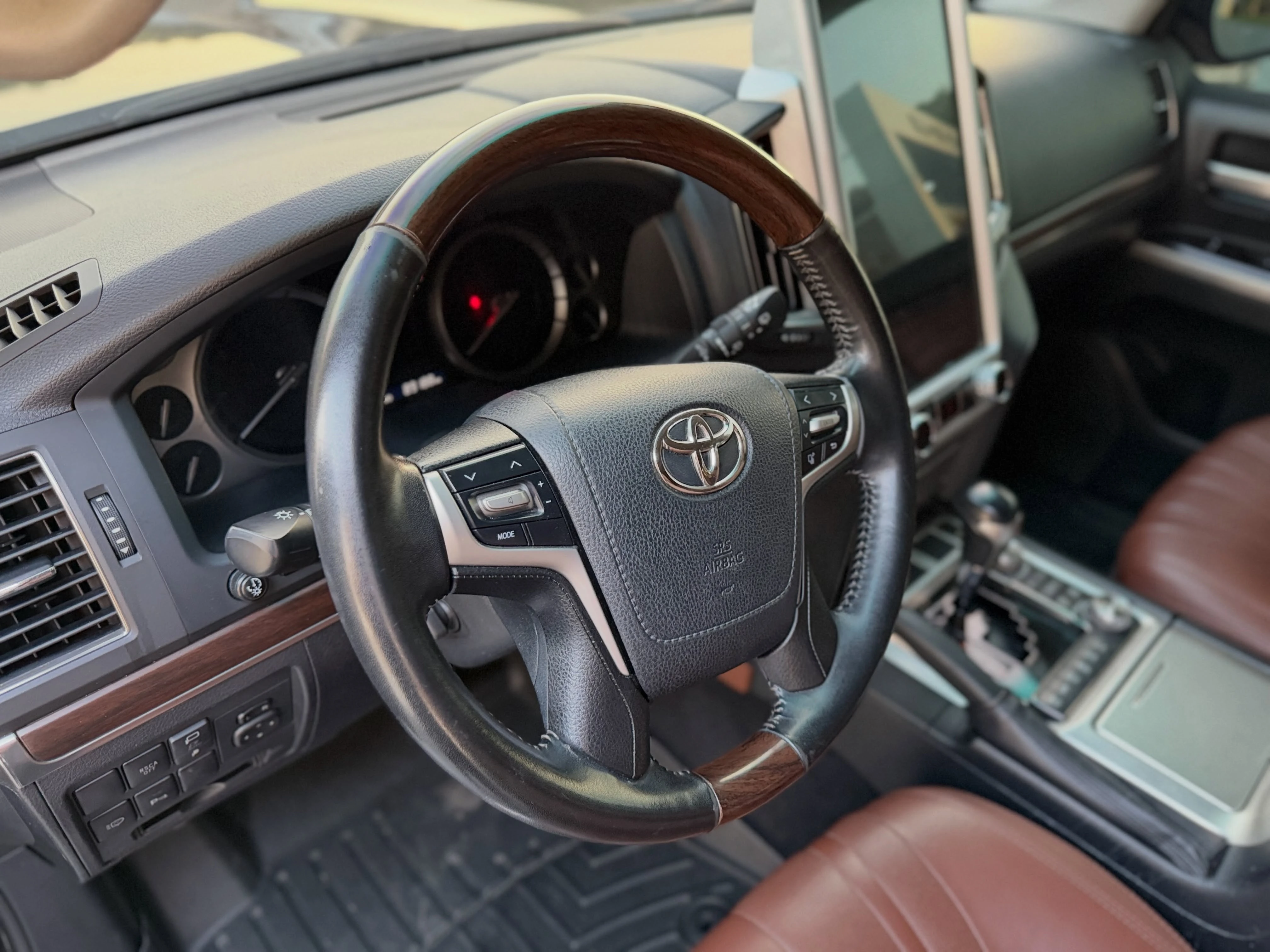 2019 Toyota Land Cruiser 200 VXR — foto 9