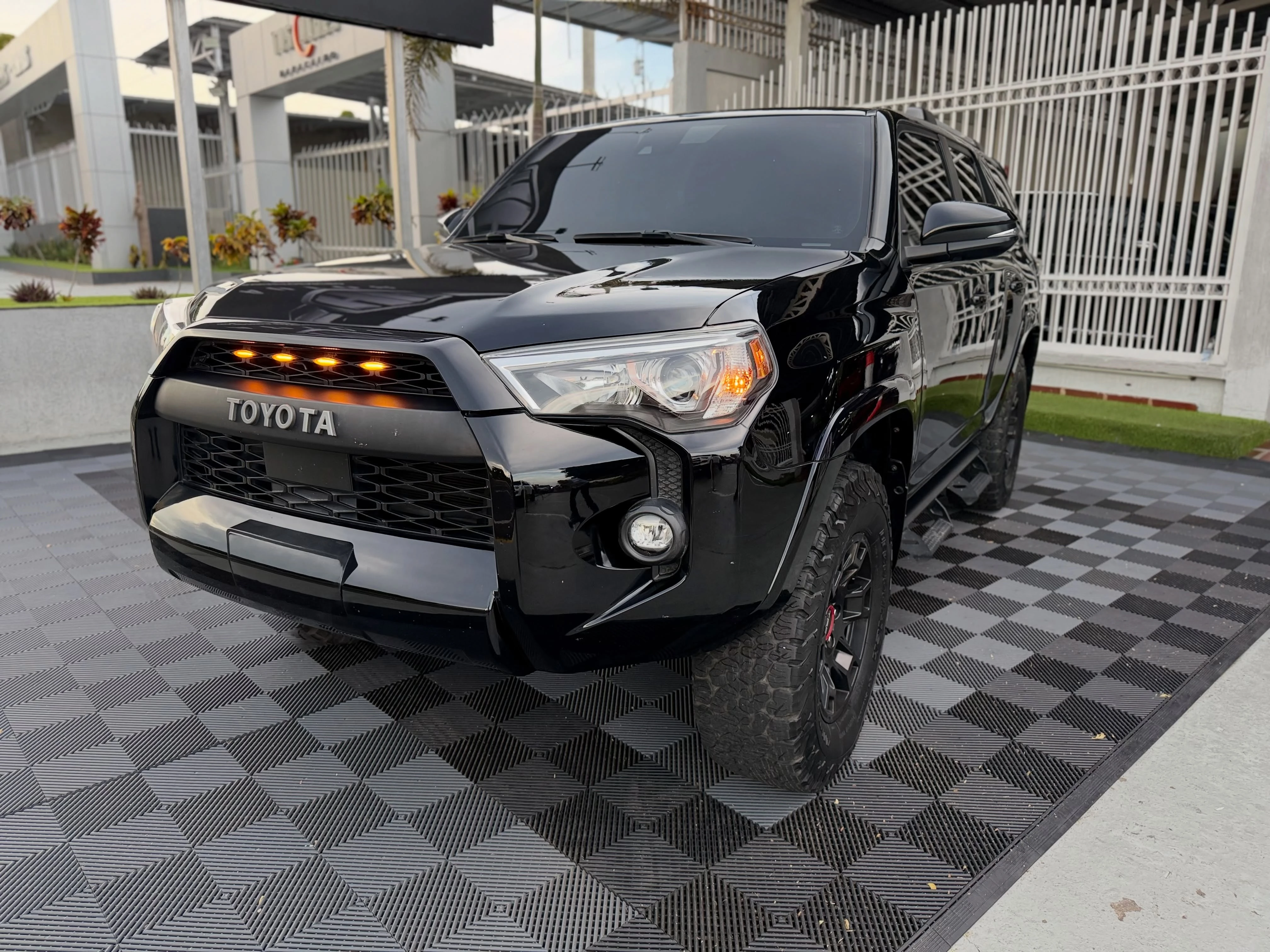 2022 Toyota 4Runner Sr5 — foto 2