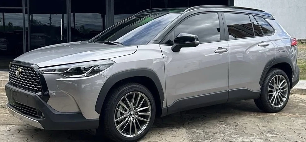 2025 Toyota Corolla Cross Élite edit — foto 8
