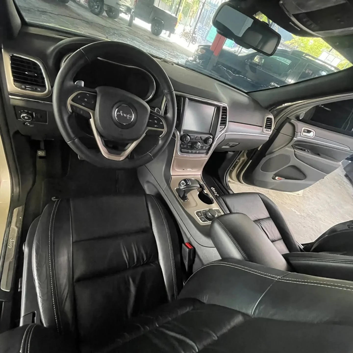 2015 Jeep Grand Cherokee 4G PLUS — foto 6