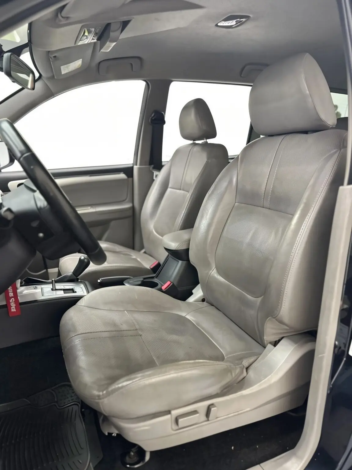 2014 Mitsubishi Montero Sport — foto 5