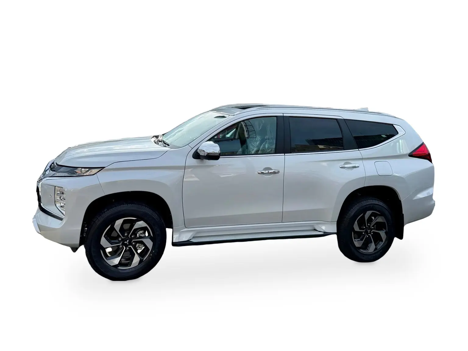 2026 Mitsubishi Montero Sport — foto 2