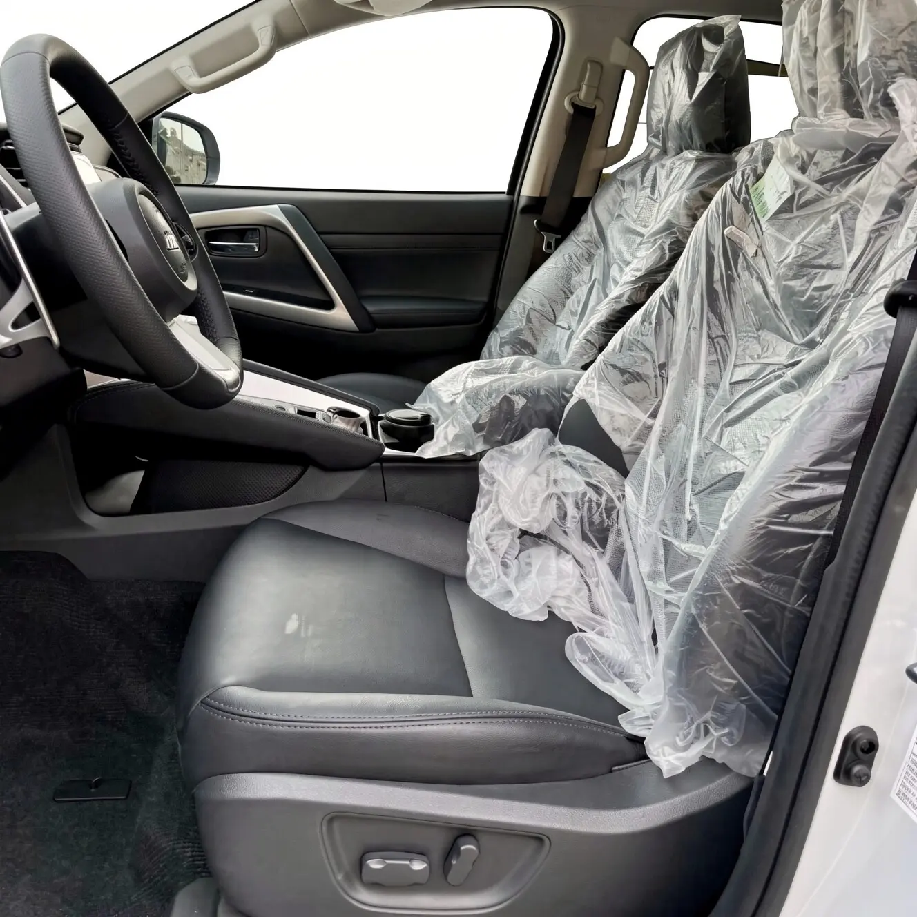 2026 Mitsubishi Montero Sport — foto 3