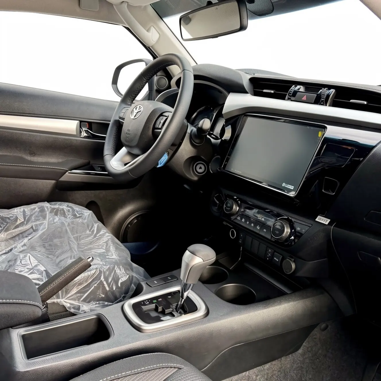2027 Toyota Hilux — foto 6