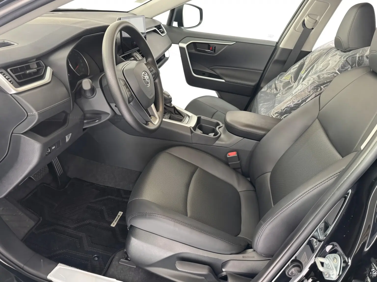 2025 Toyota RAV4 — foto 7