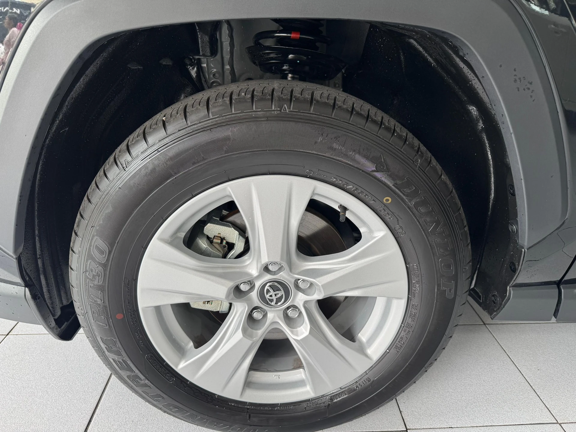2025 Toyota RAV4 — foto 16