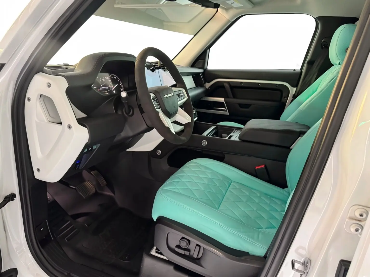 2023 Land Rover Defender P-400 — foto 5
