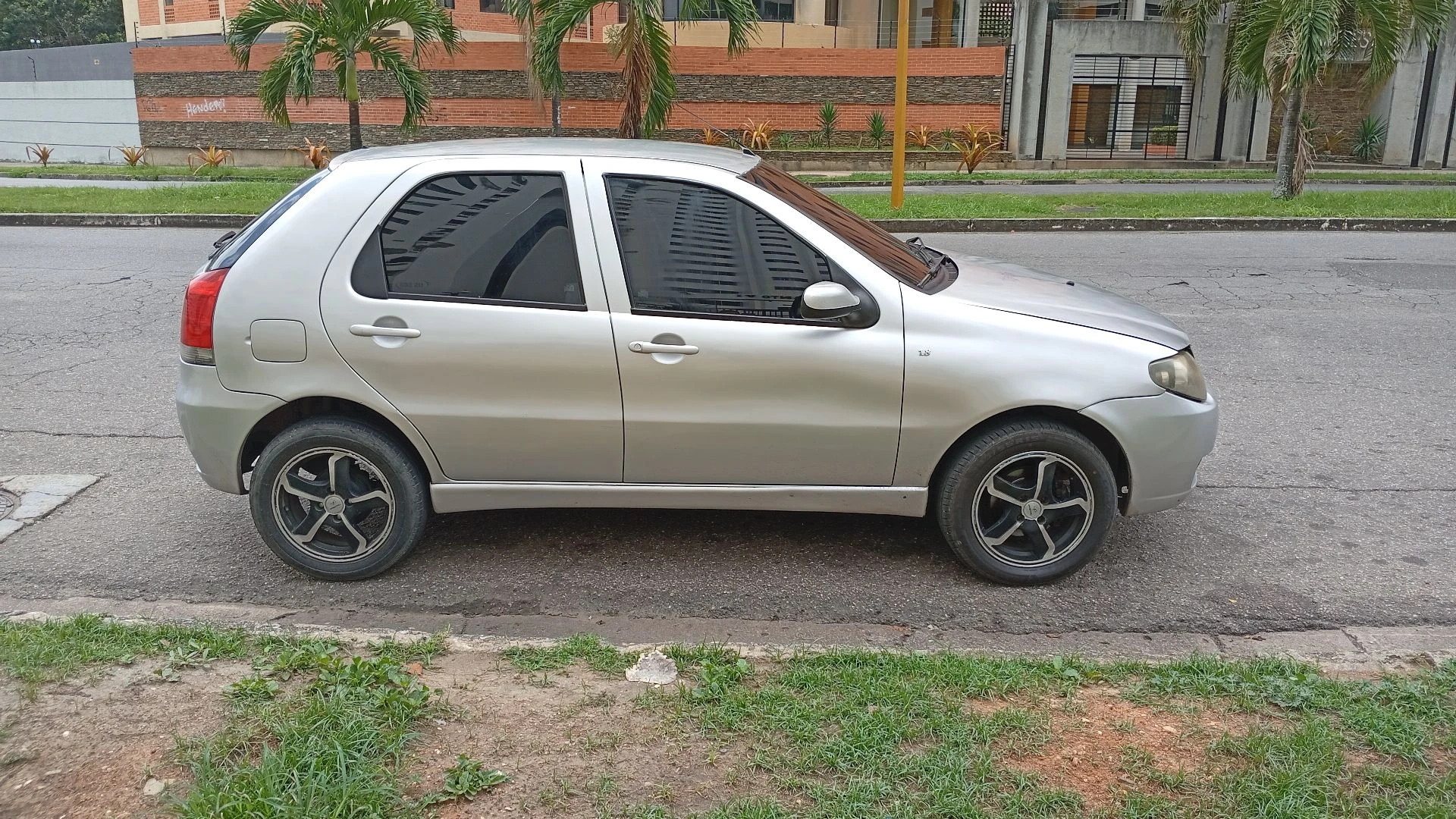 2007 Fiat Palio HLX