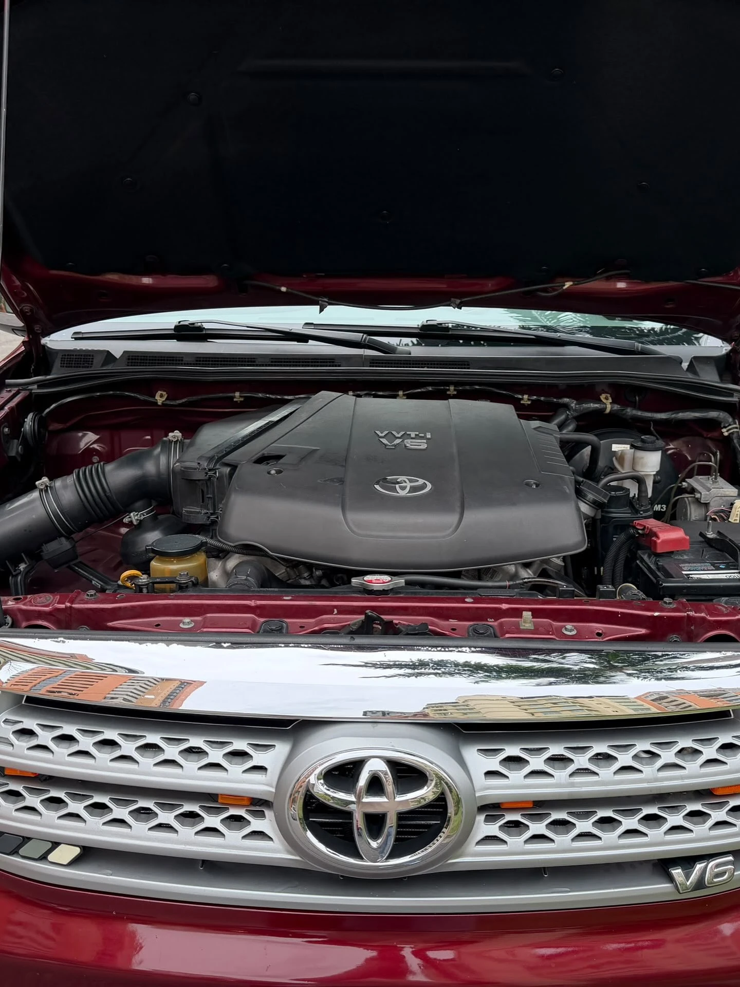 2011 Toyota Fortuner — foto 8