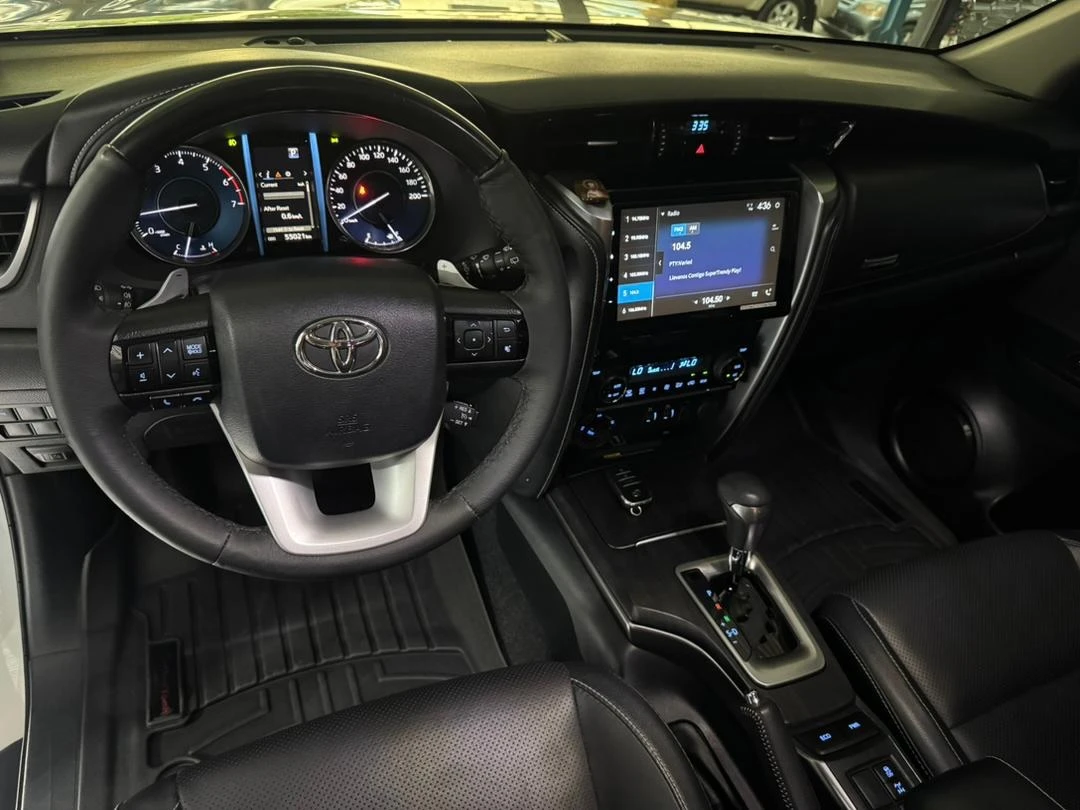 2022 Toyota Fortuner VX — foto 4