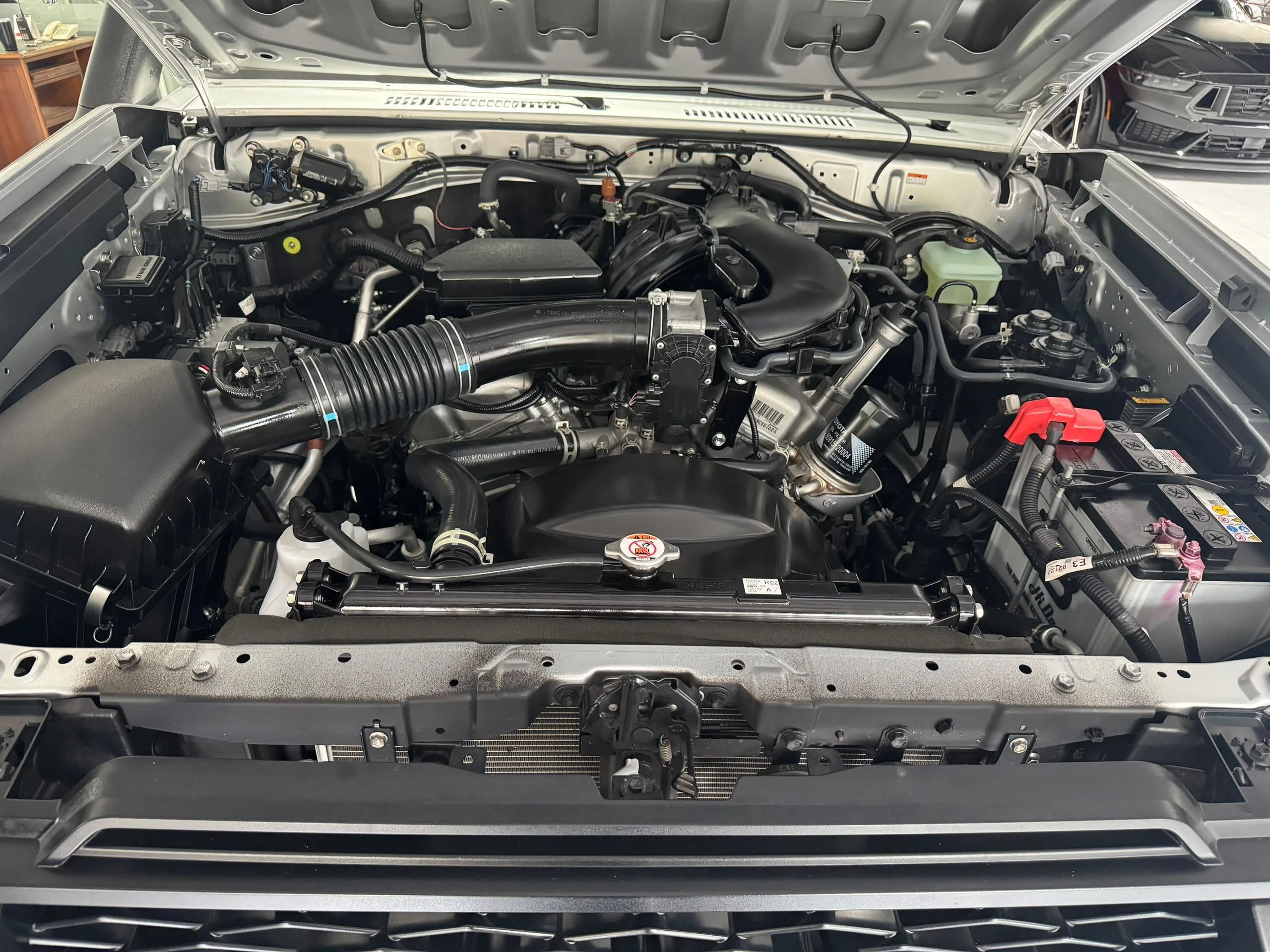 2025 Toyota Land Cruiser LC-71 ANIVERSARIO — foto 9