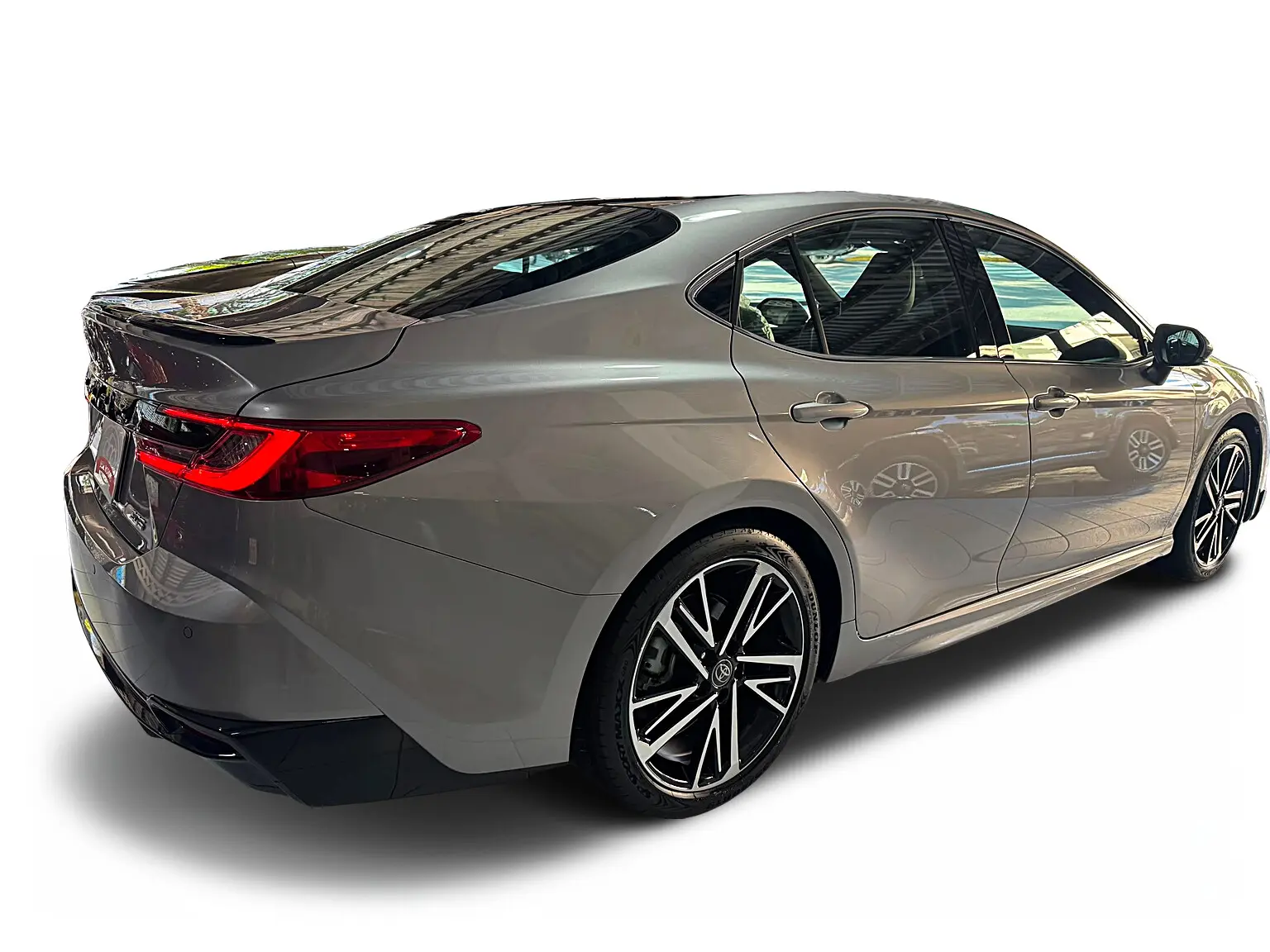 2025 Toyota Camry SPORT — foto 4