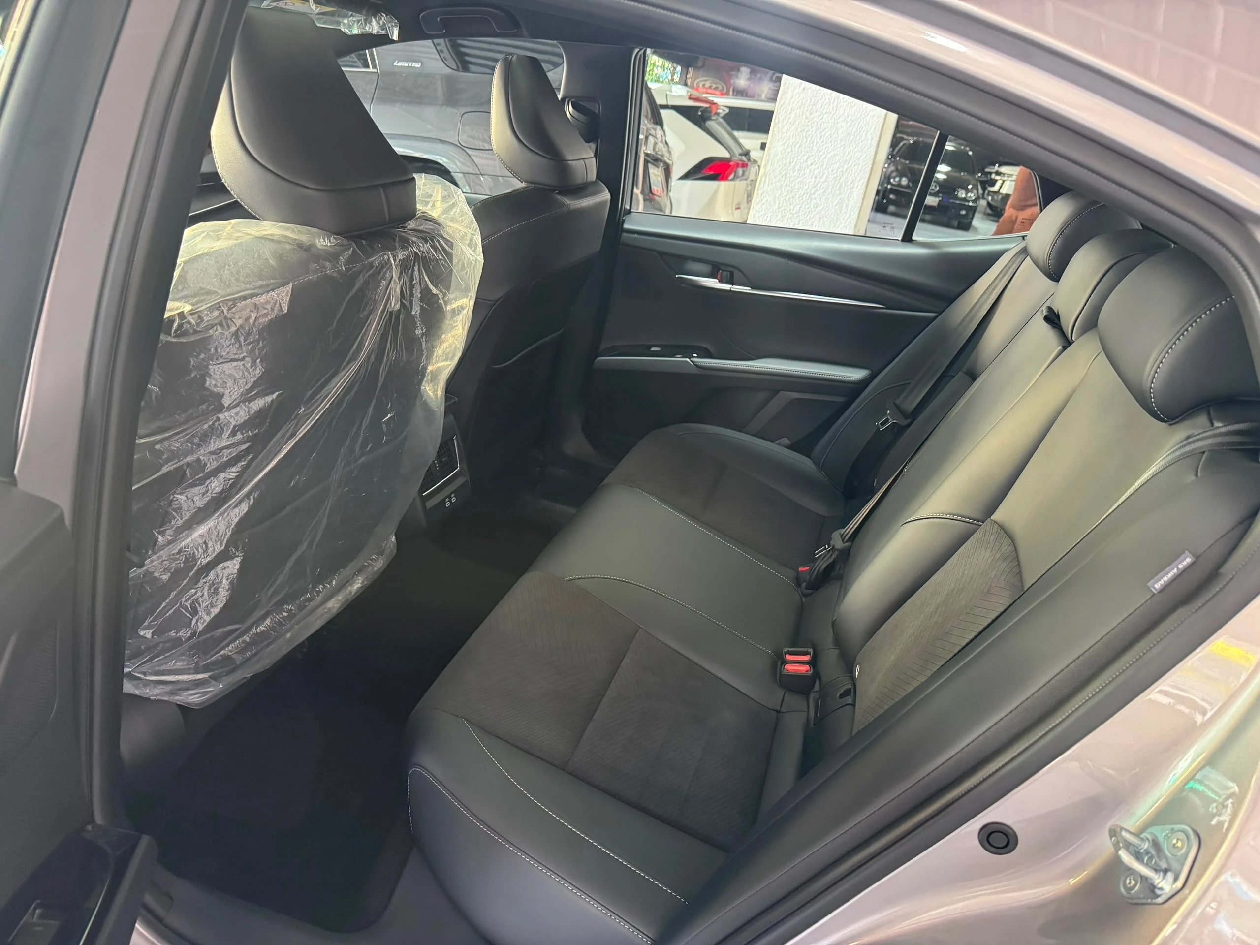 2025 Toyota Camry SPORT — foto 7