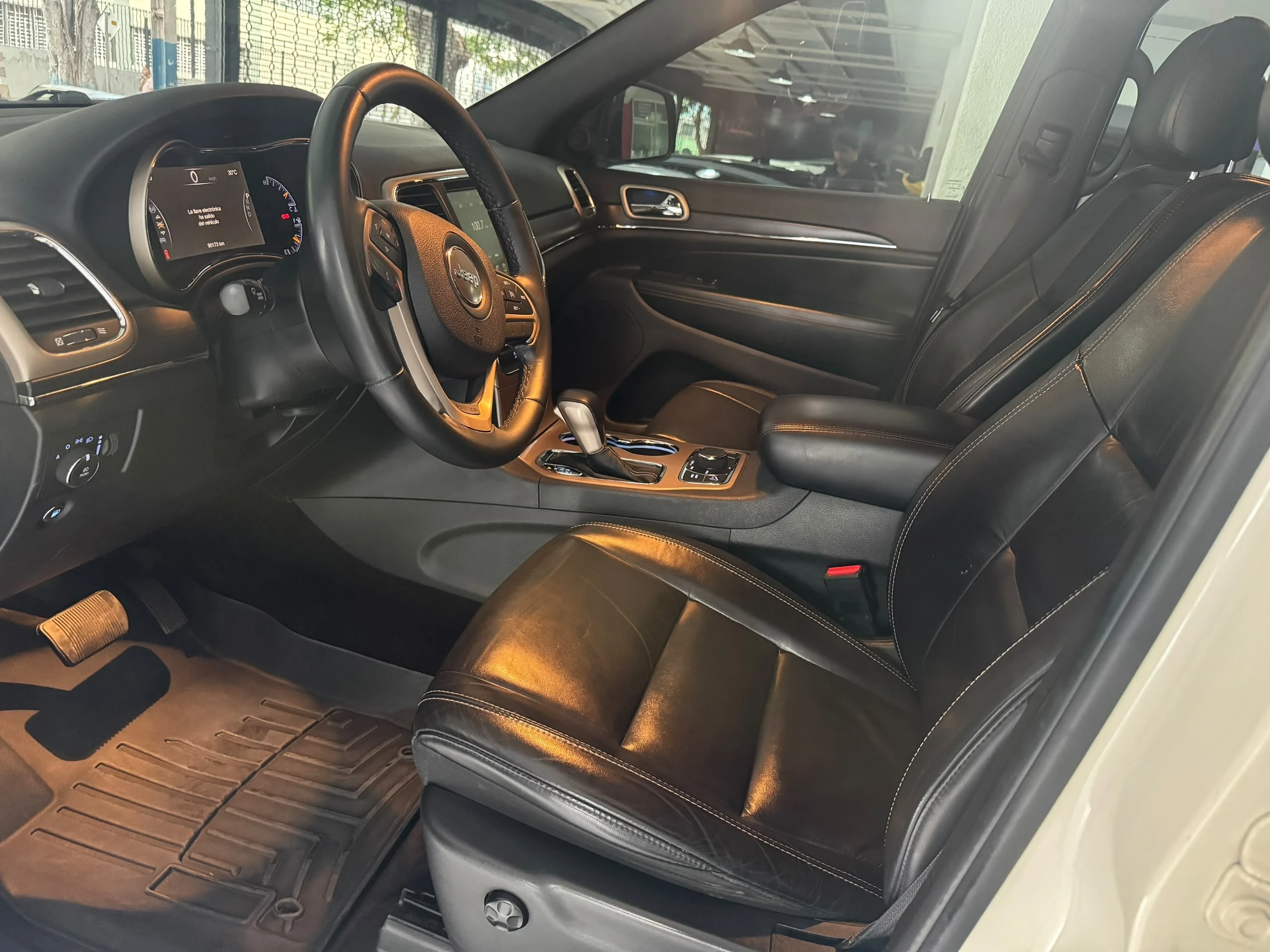2017 Jeep Grand Cherokee LIMITED — foto 7
