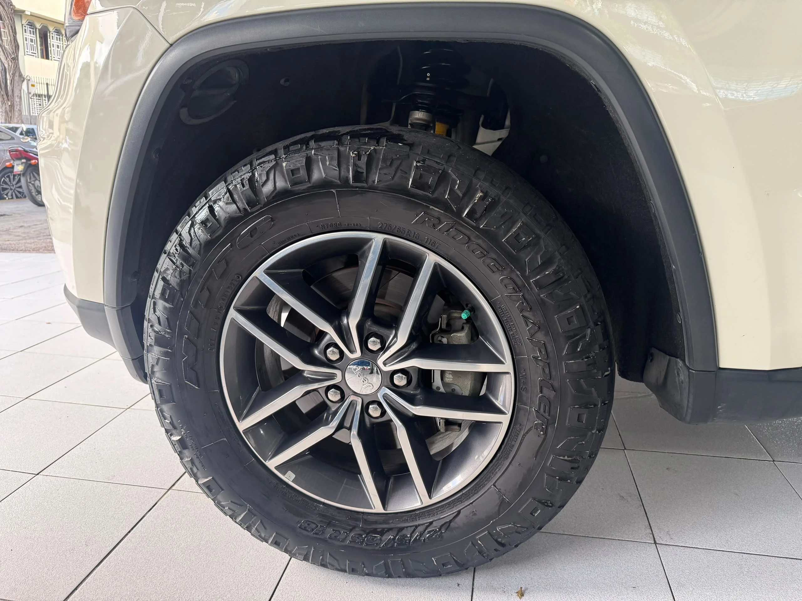 2017 Jeep Grand Cherokee LIMITED — foto 15