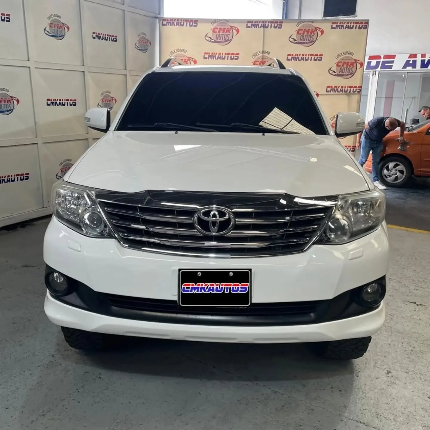 2013 Toyota Fortuner SR 2013 — foto 2