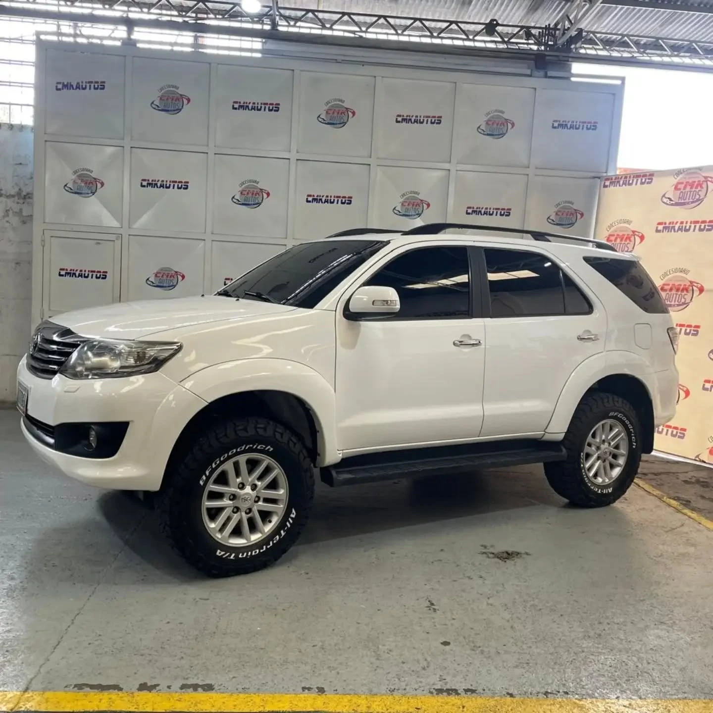 2013 Toyota Fortuner SR 2013 — foto 3