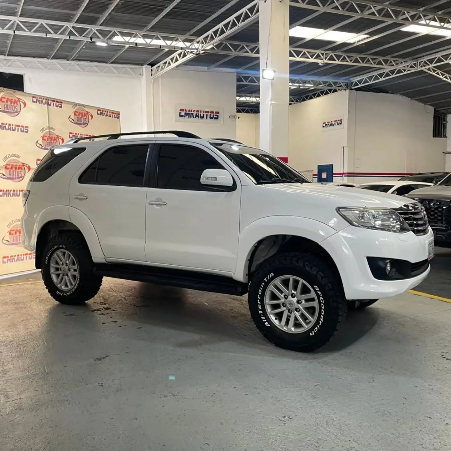 2013 Toyota Fortuner SR 2013 — foto 4