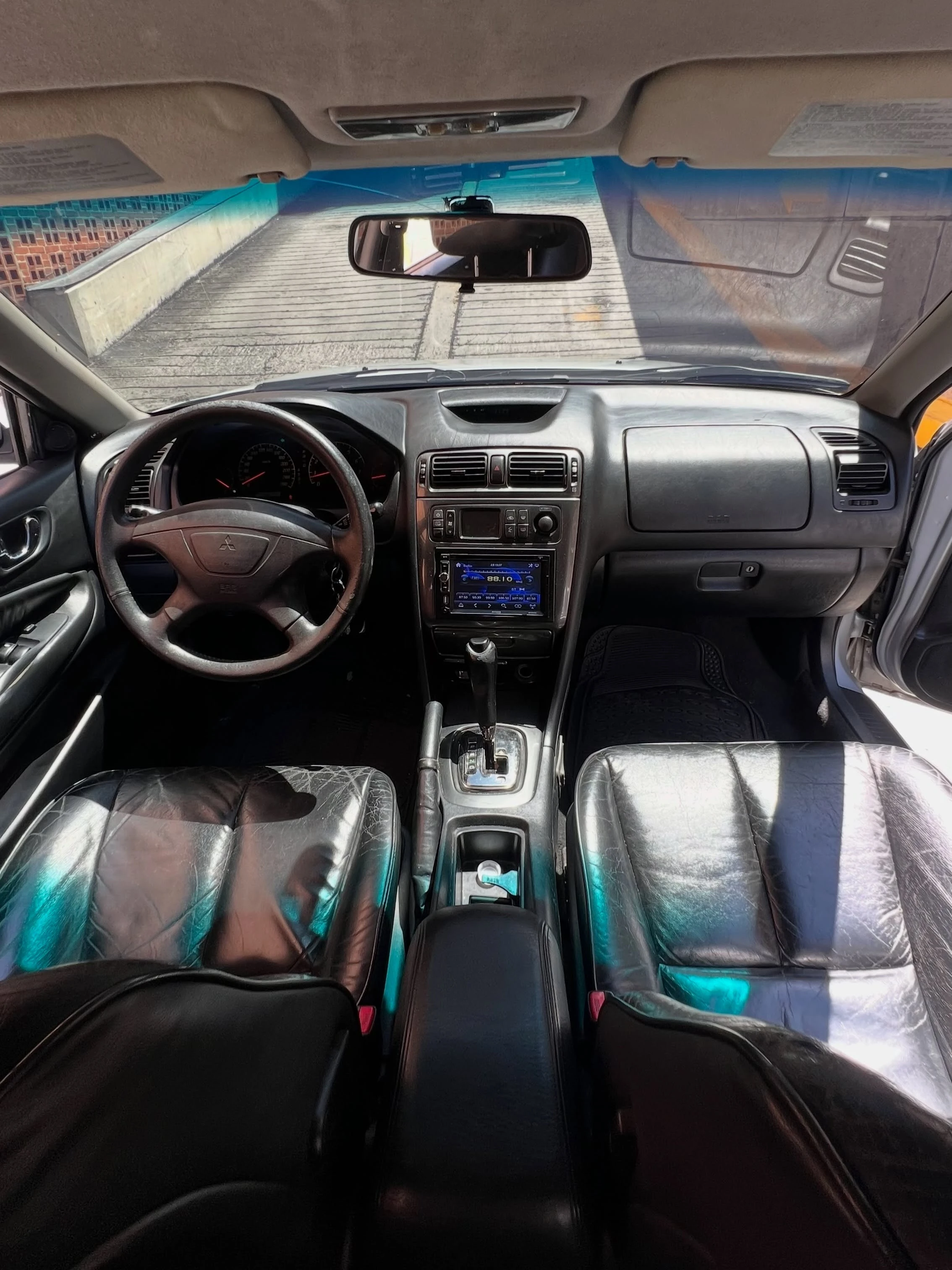 2005 Mitsubishi Galant V6 — foto 9