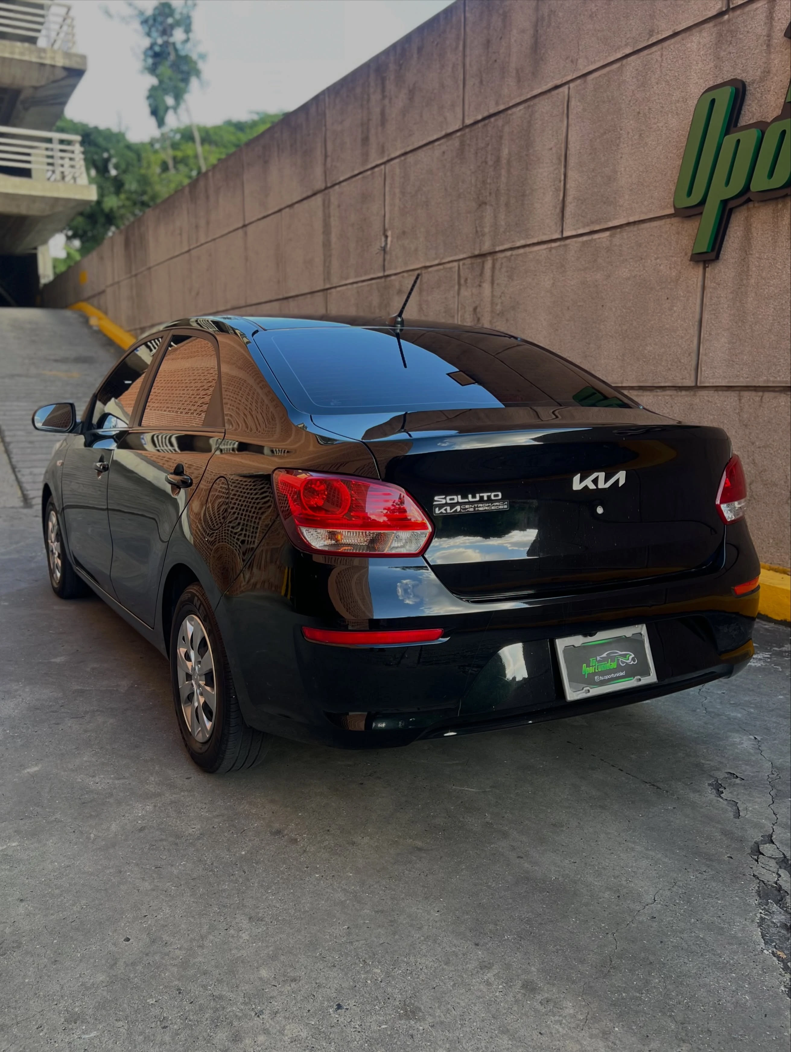 2025 Kia Soluto — foto 3