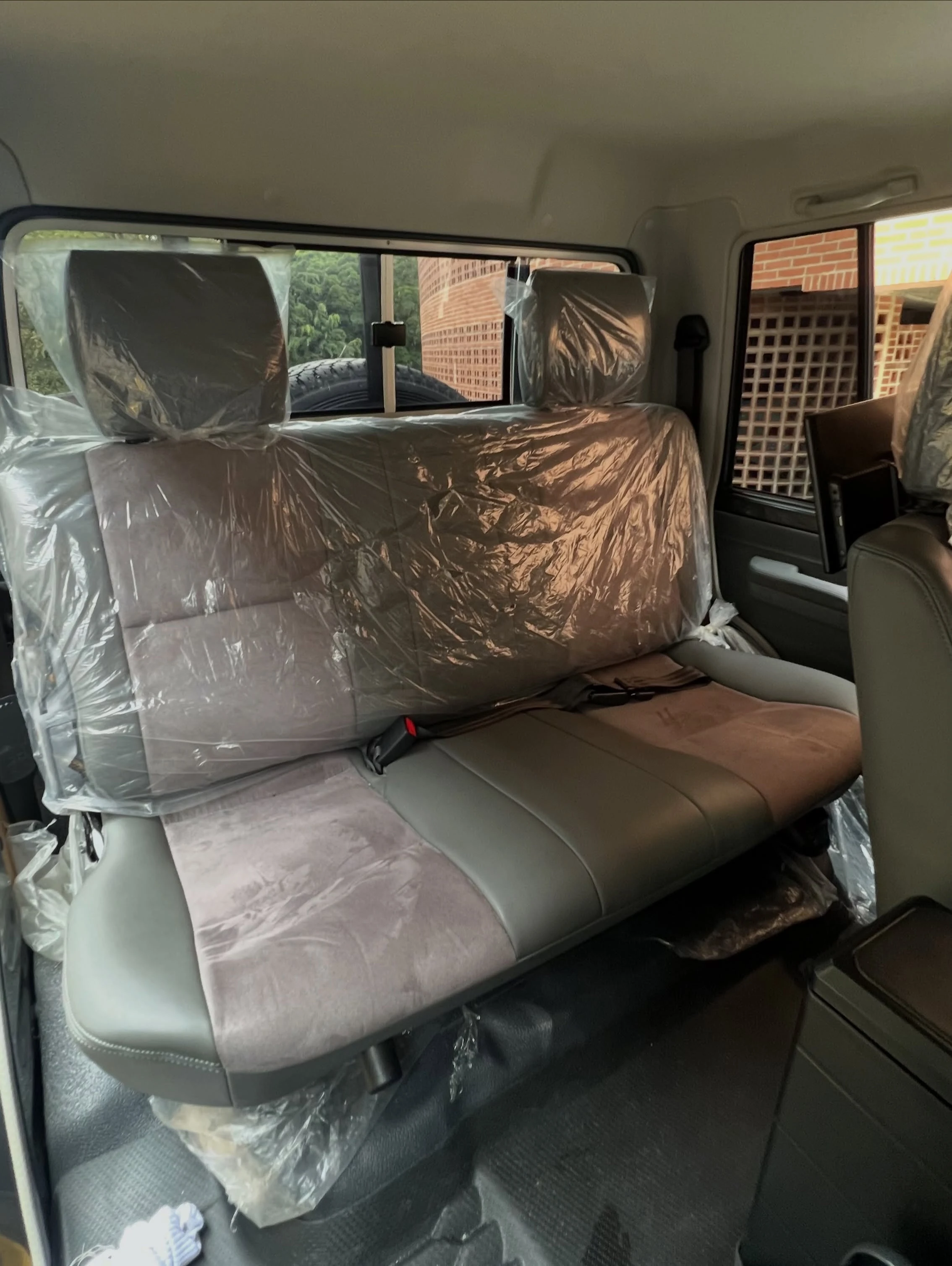 2025 Toyota Land Cruiser Serie 79 — foto 8