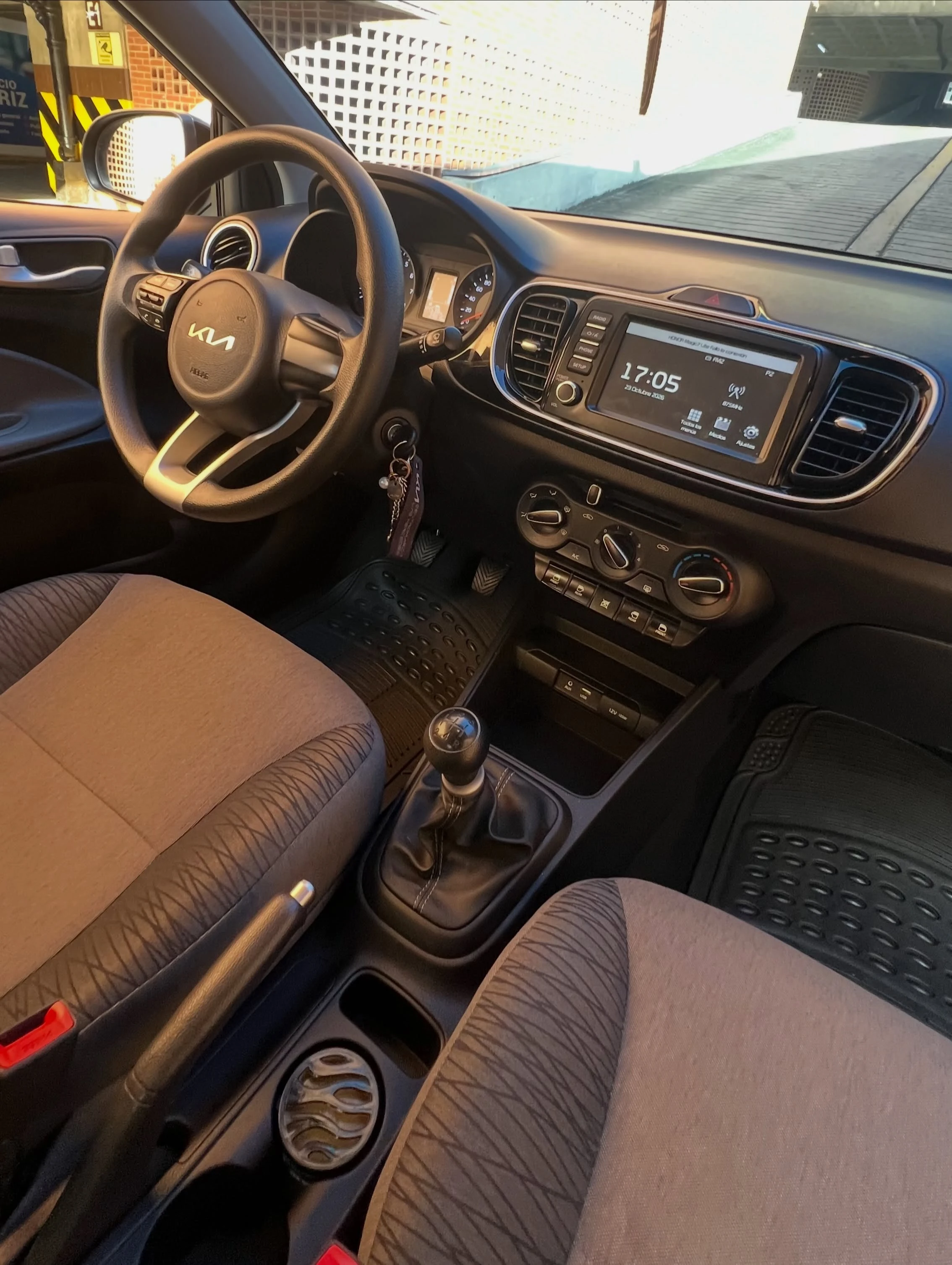 2025 Kia Soluto — foto 6