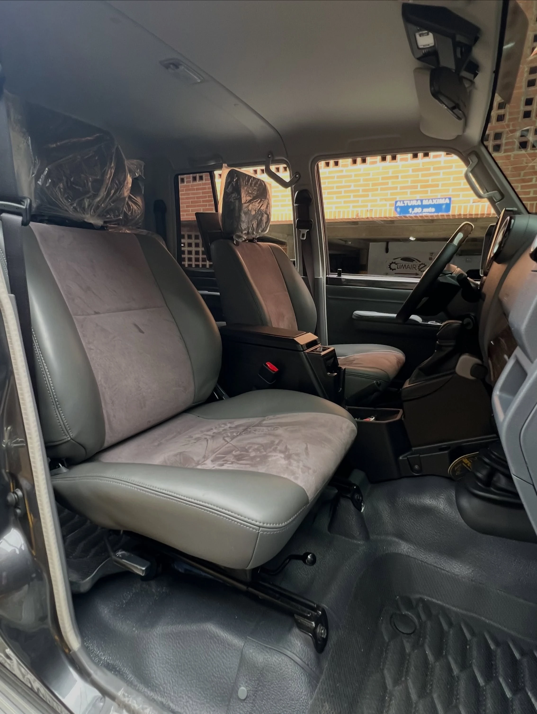 2025 Toyota Land Cruiser Serie 79 — foto 13