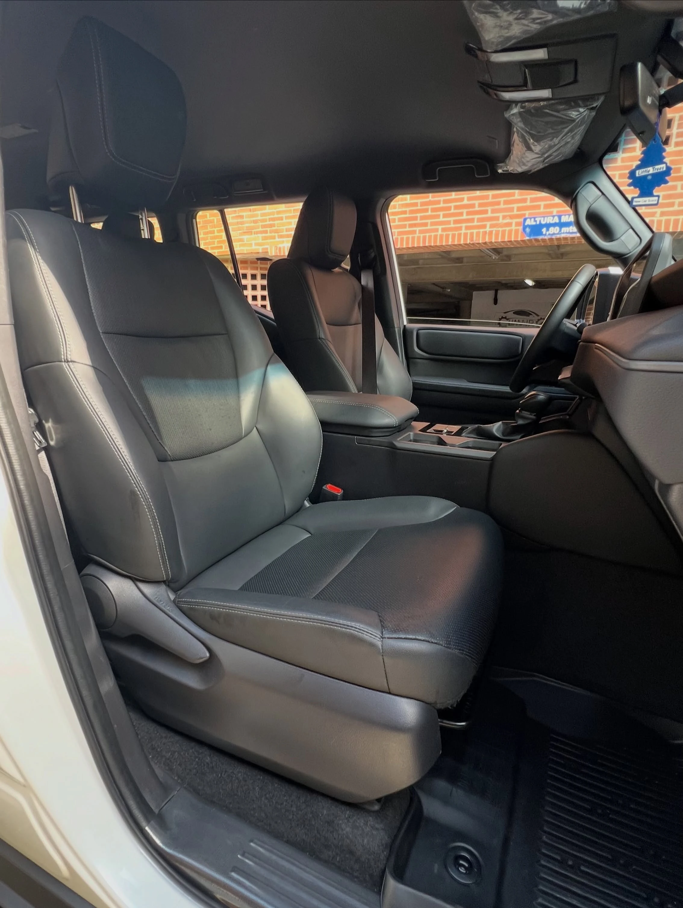 2025 Toyota Land Cruiser Prado — foto 12