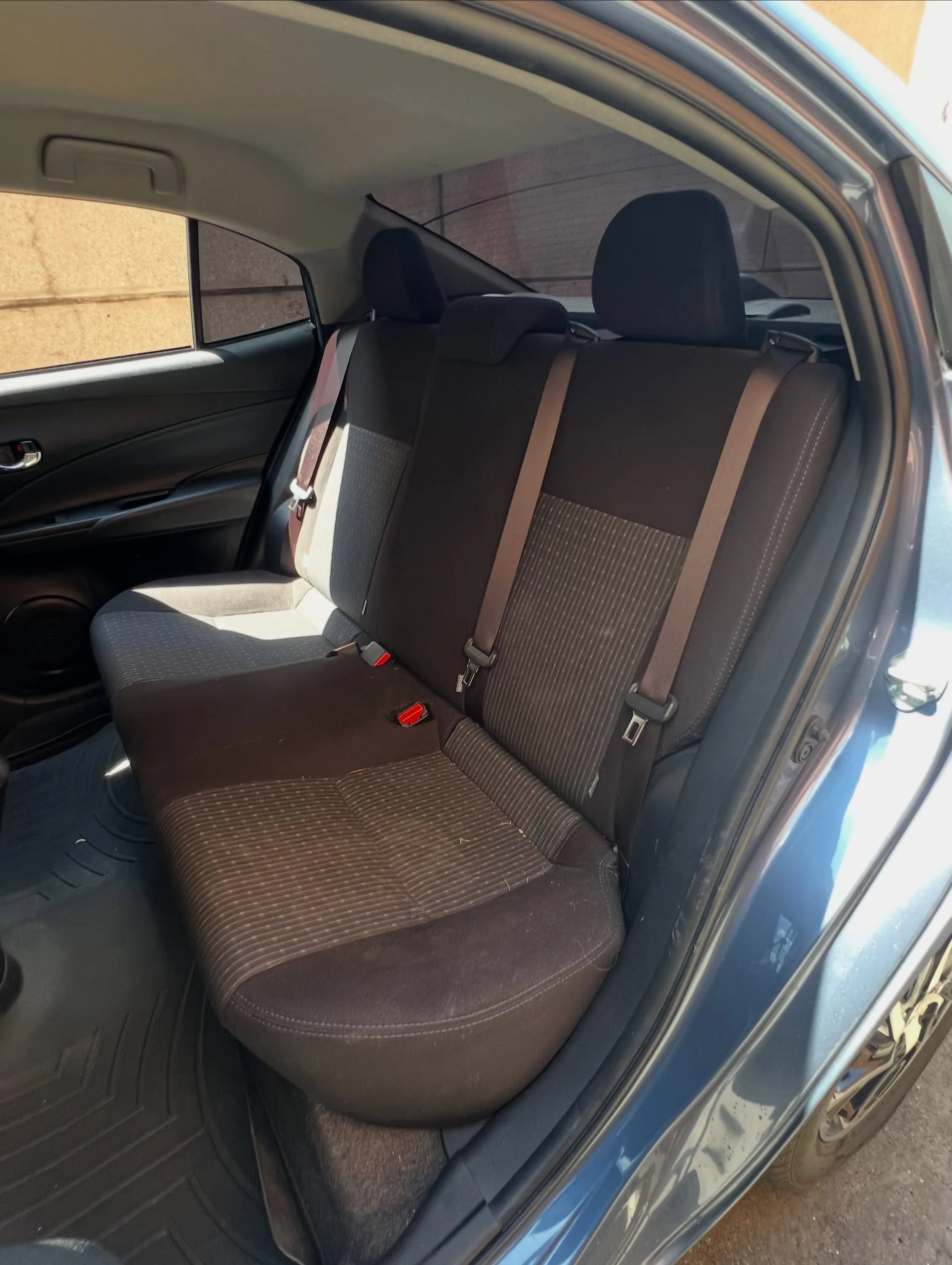2022 Toyota Yaris E — foto 7