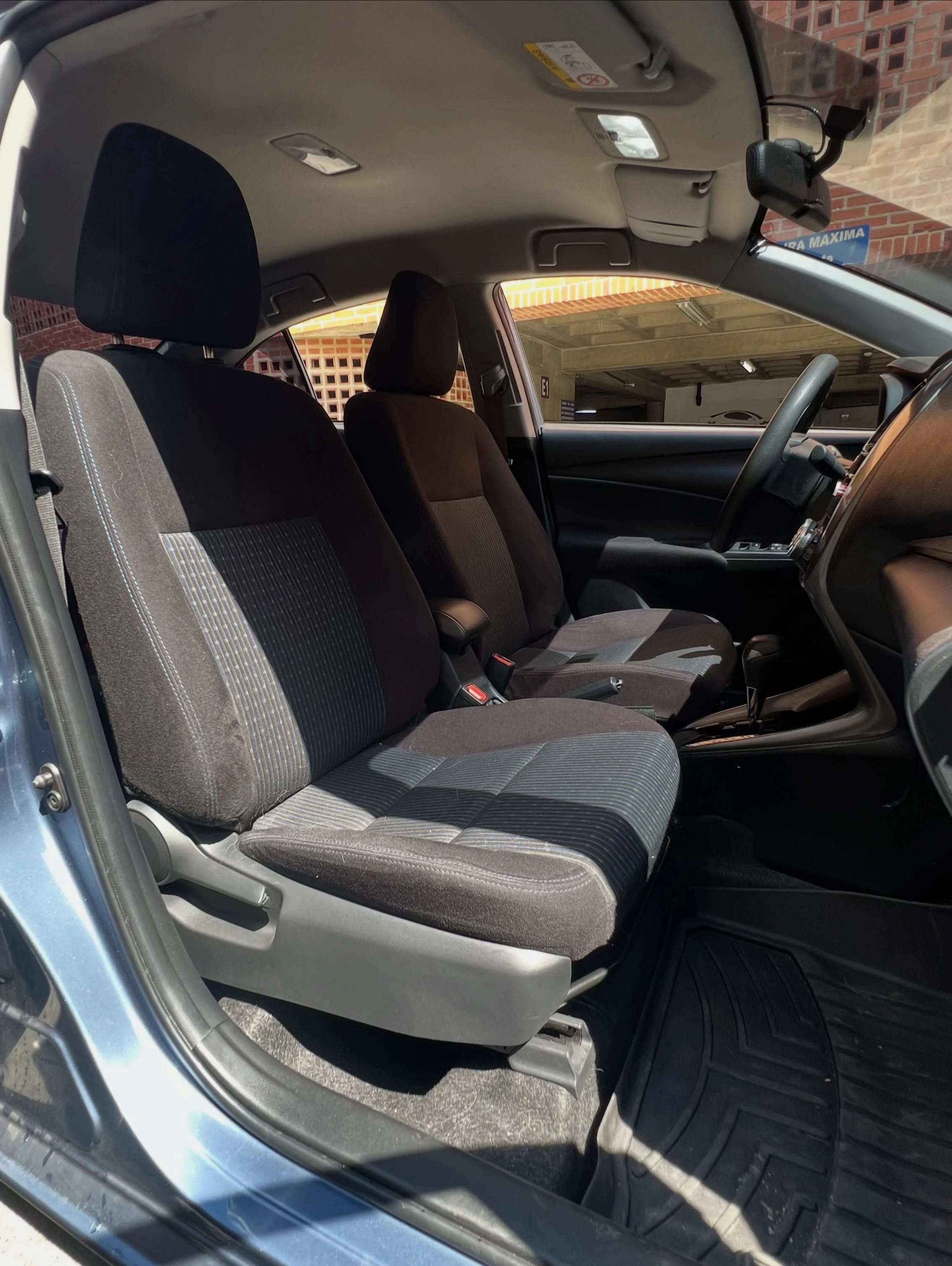 2022 Toyota Yaris E — foto 12