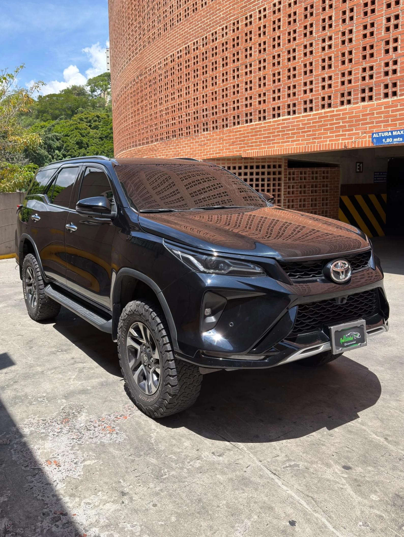 2024 Toyota Fortuner SW4 — foto 2