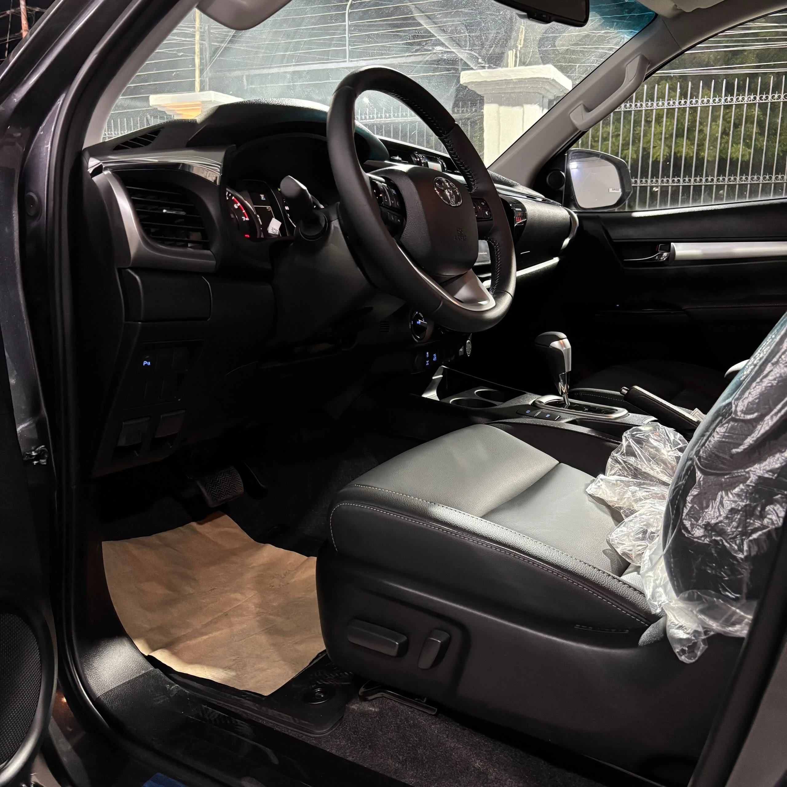 2026 Toyota Hilux 4.0 — foto 3