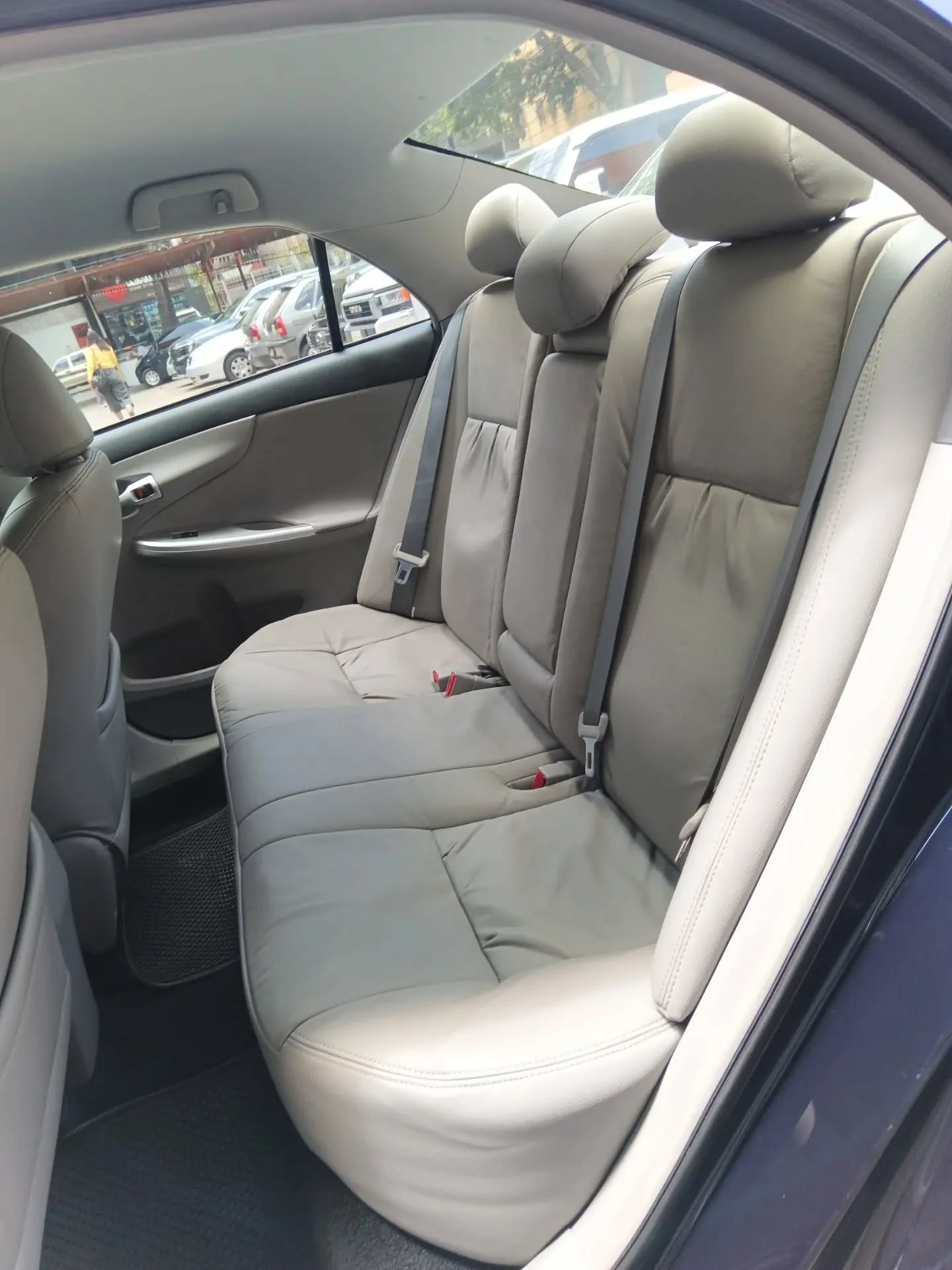 2013 Toyota Corolla GLI — foto 7