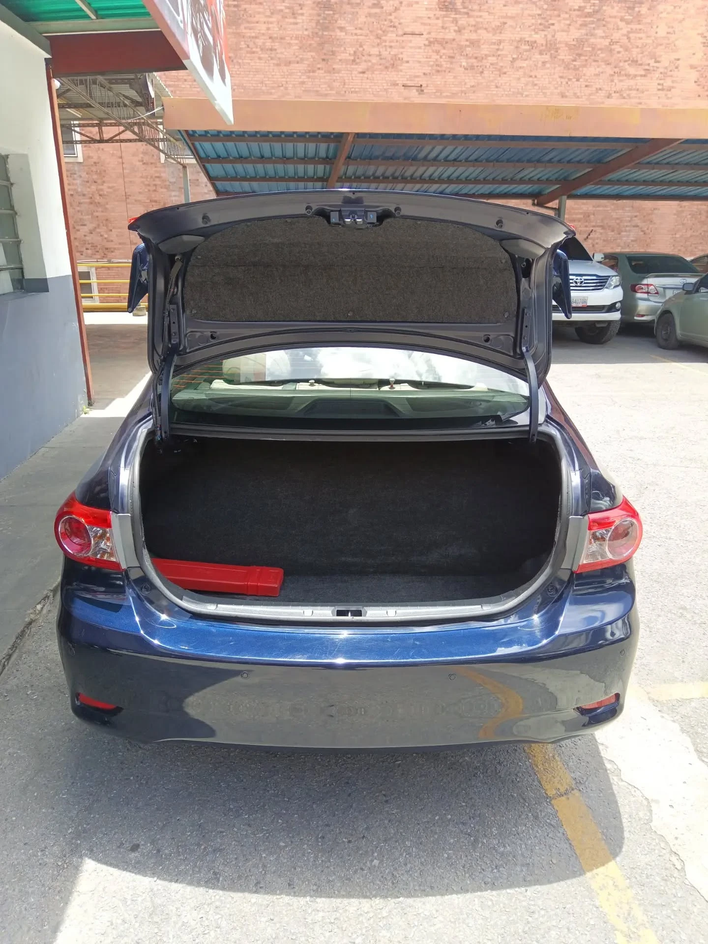 2013 Toyota Corolla GLI — foto 8